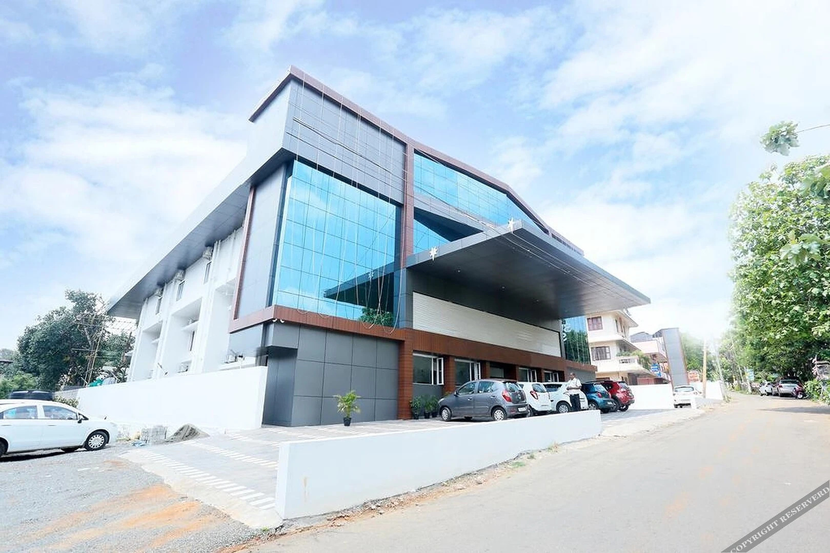 Sunstar Residency & Food Plaza Pala