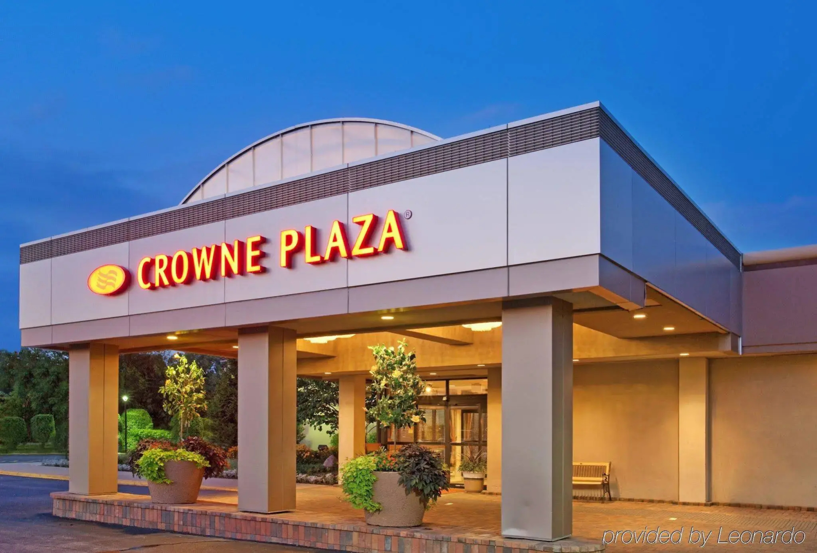 Crowne Plaza Hotel Chicago-Northbrook