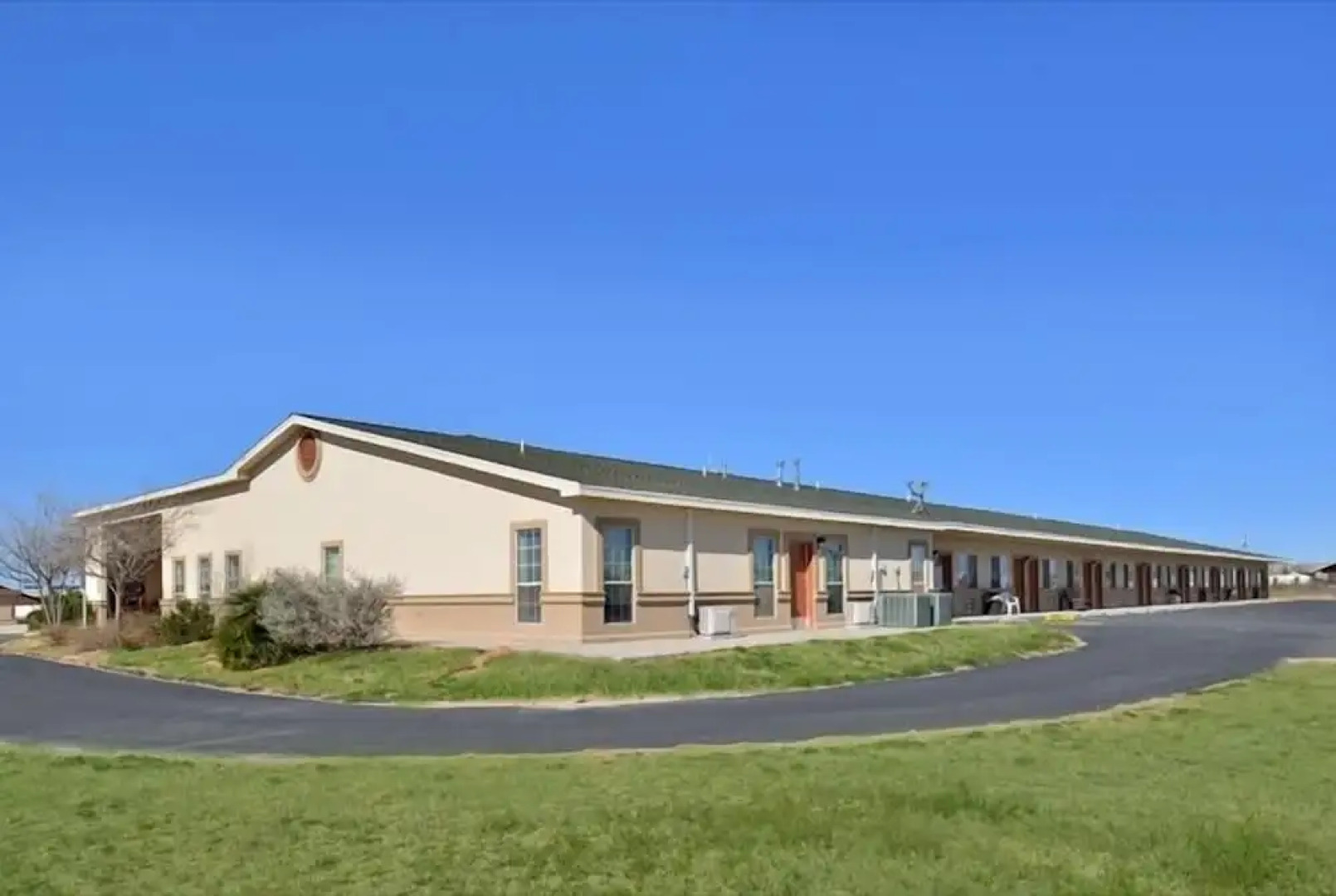 La Bonita Inn And Suites