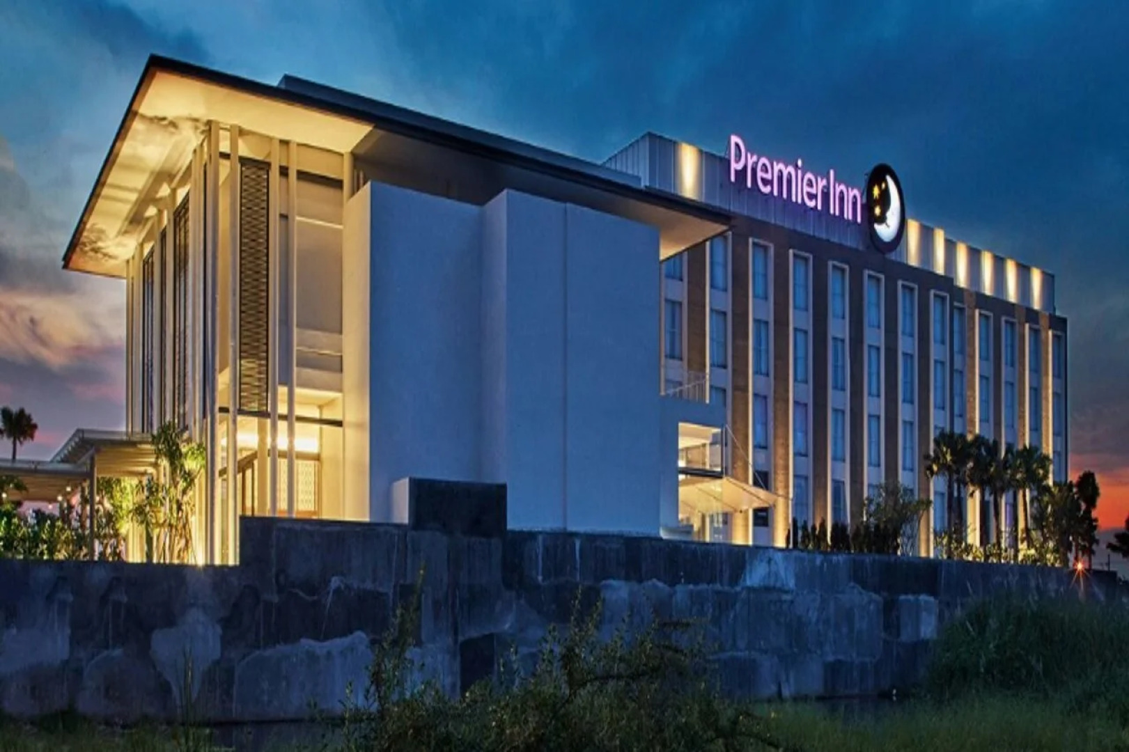 Premier Place Surabaya Airport