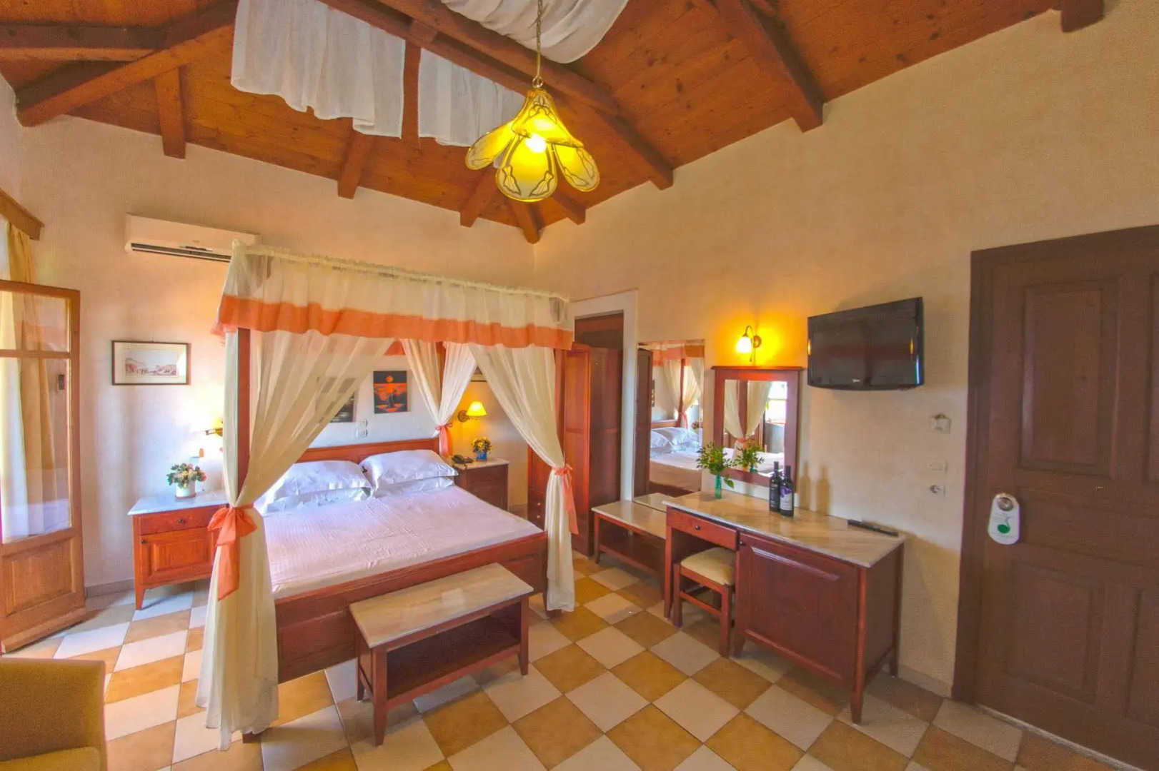 Sea View Village - Studios & Apartments