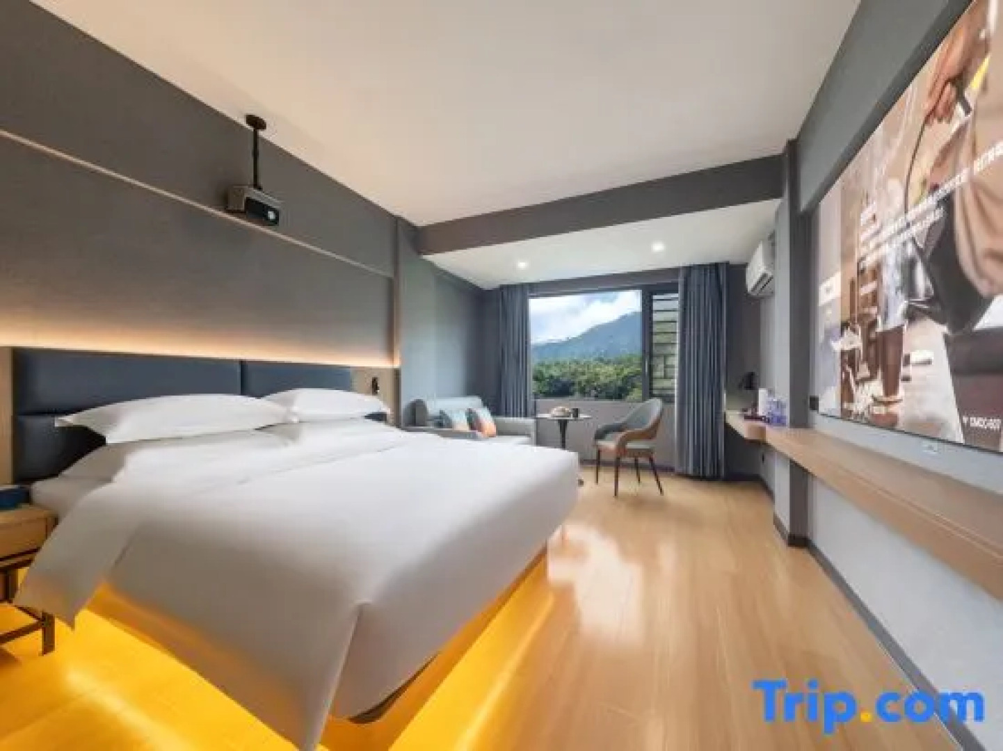 Yiqun Hotel (Xishan Scenic Area Datengxia Scenic Area)