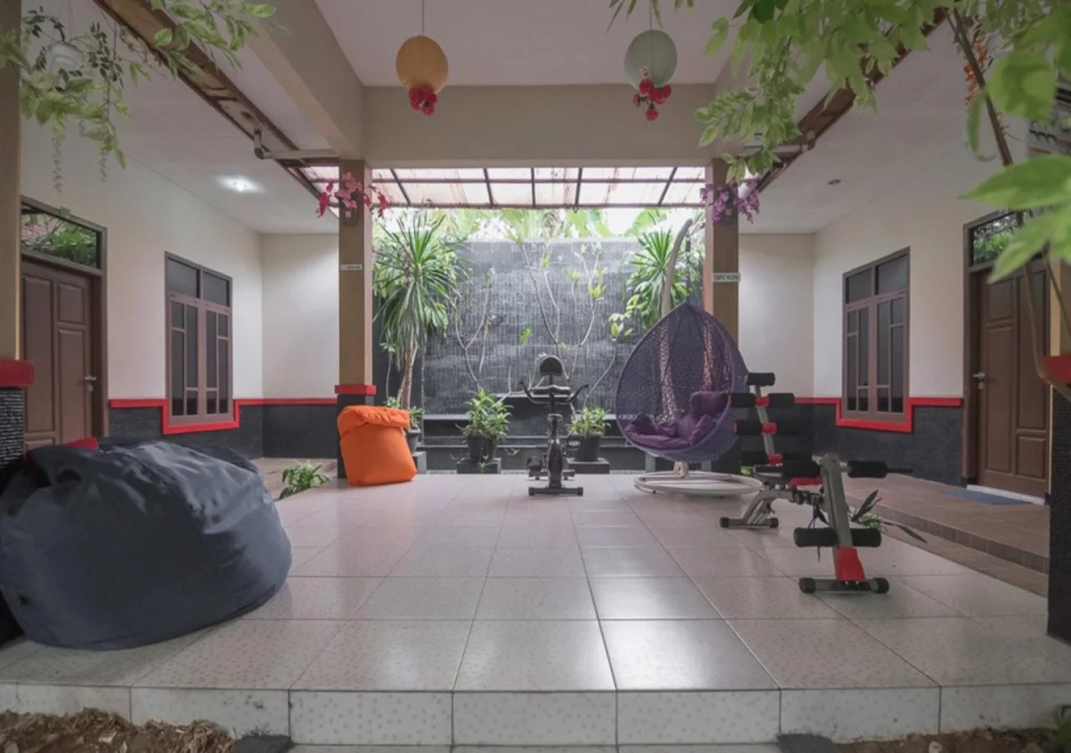 Aero Guest House By RedDoorz