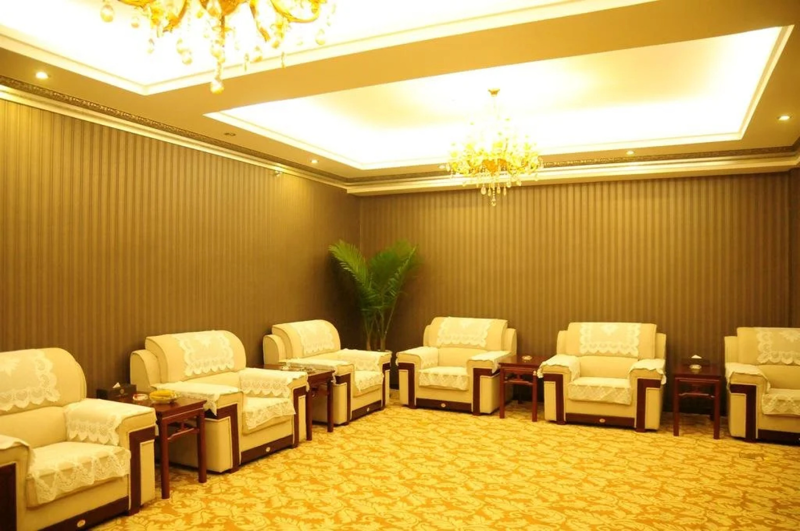 Dunhuang Han Tang Hotel