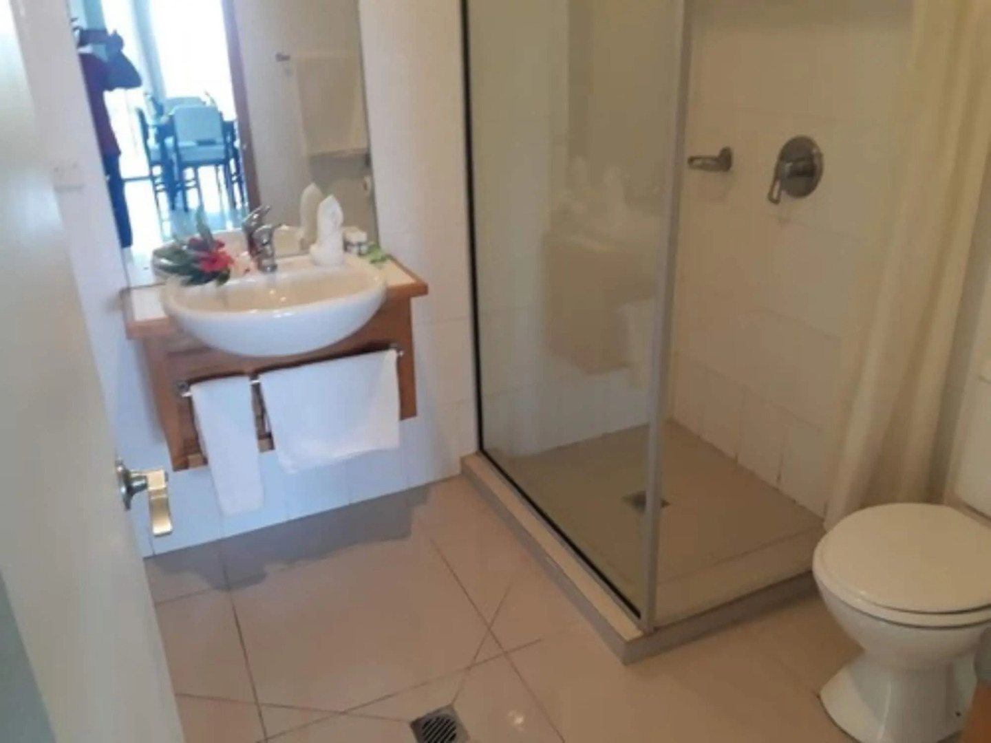 Anchorage Beach Resort