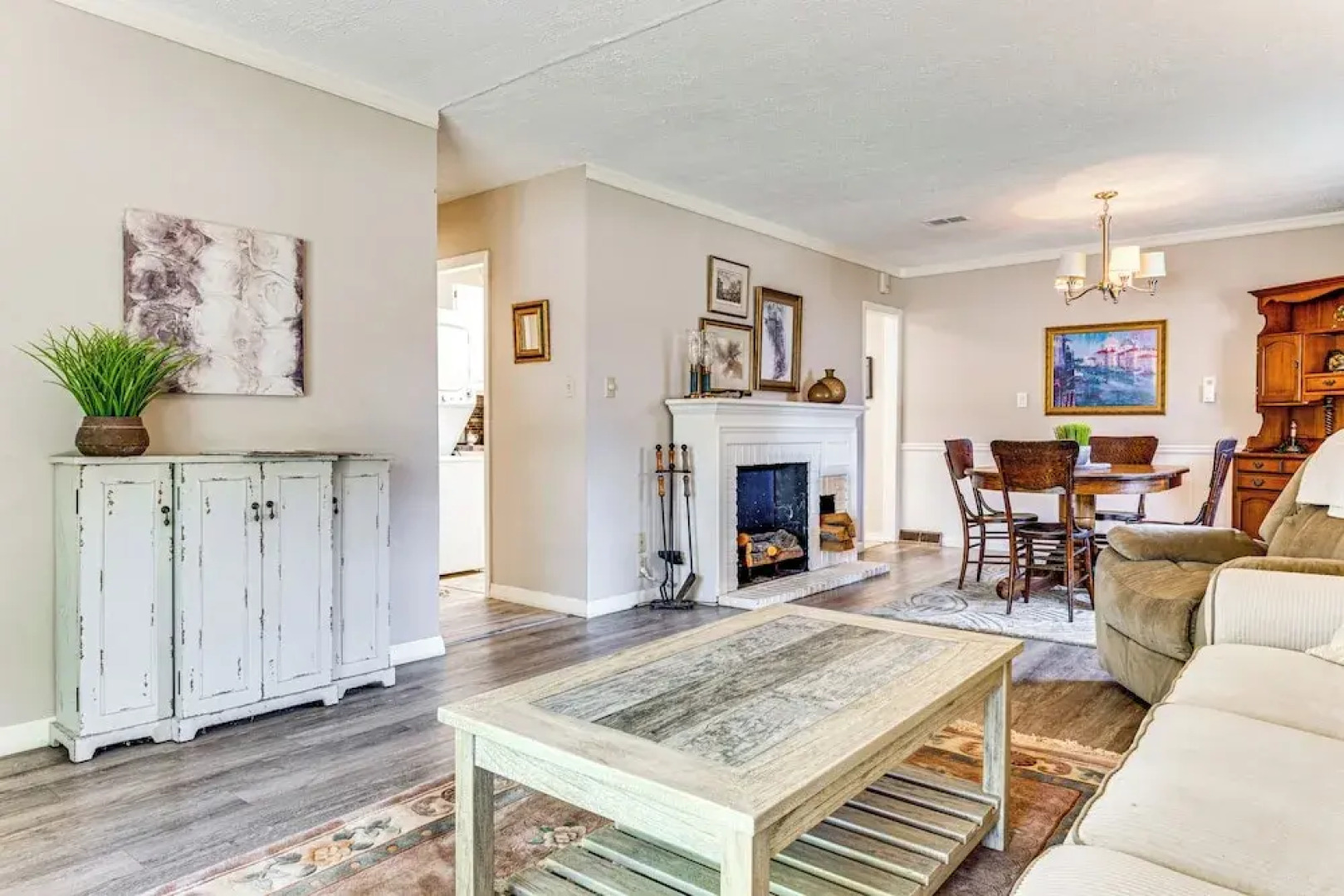 2 Mi to Purdue: Modern Home in West Lafayette