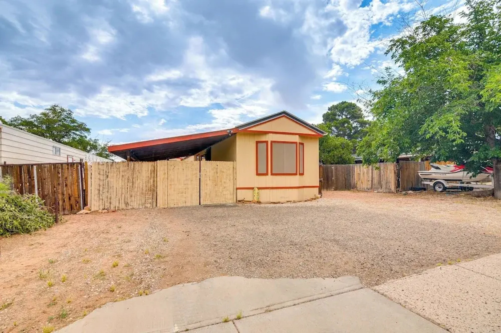 Pet-friendly Page Home ~ 4 Mi to Lake Powell!