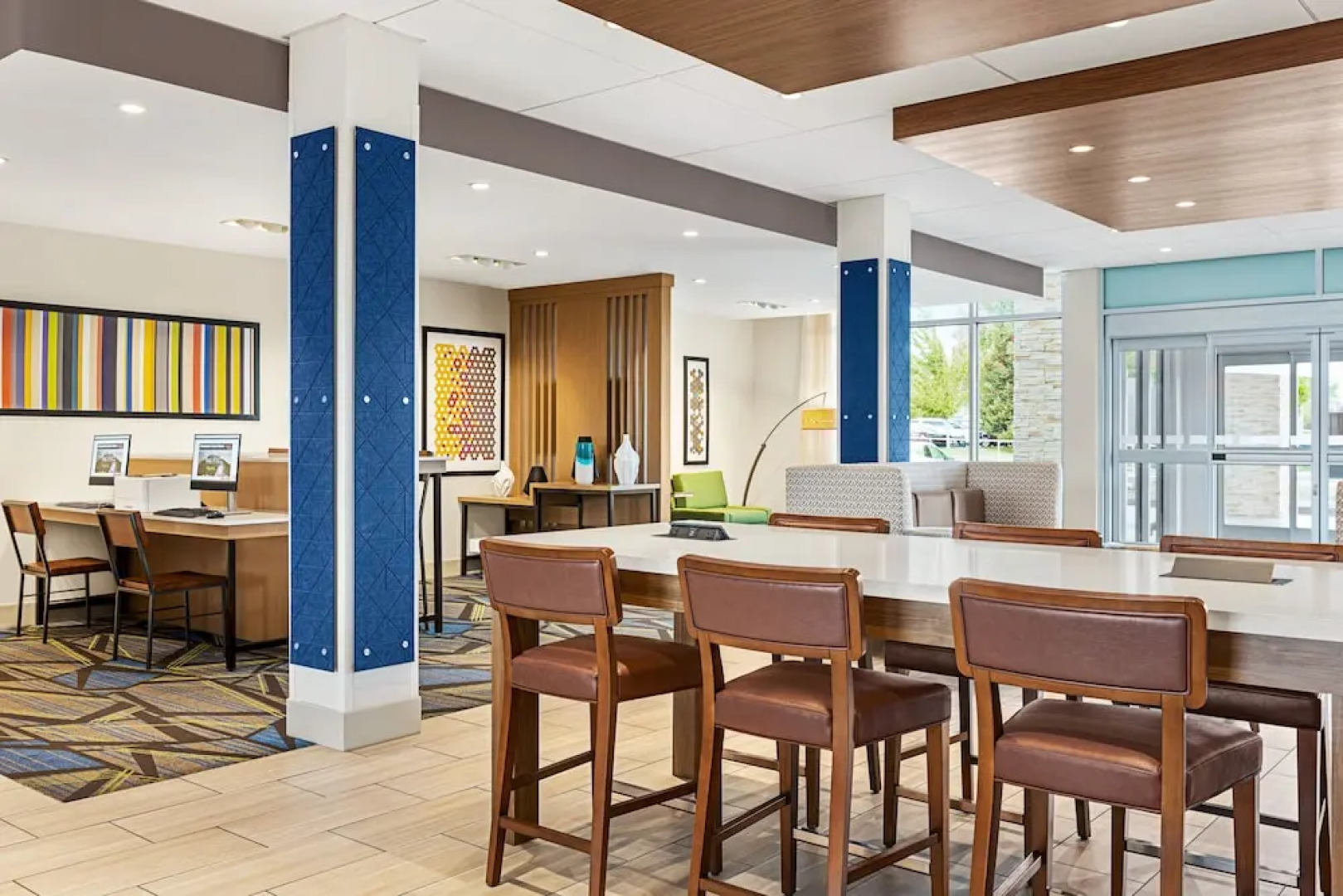 Holiday Inn Express and Suites Ukiah by IHG