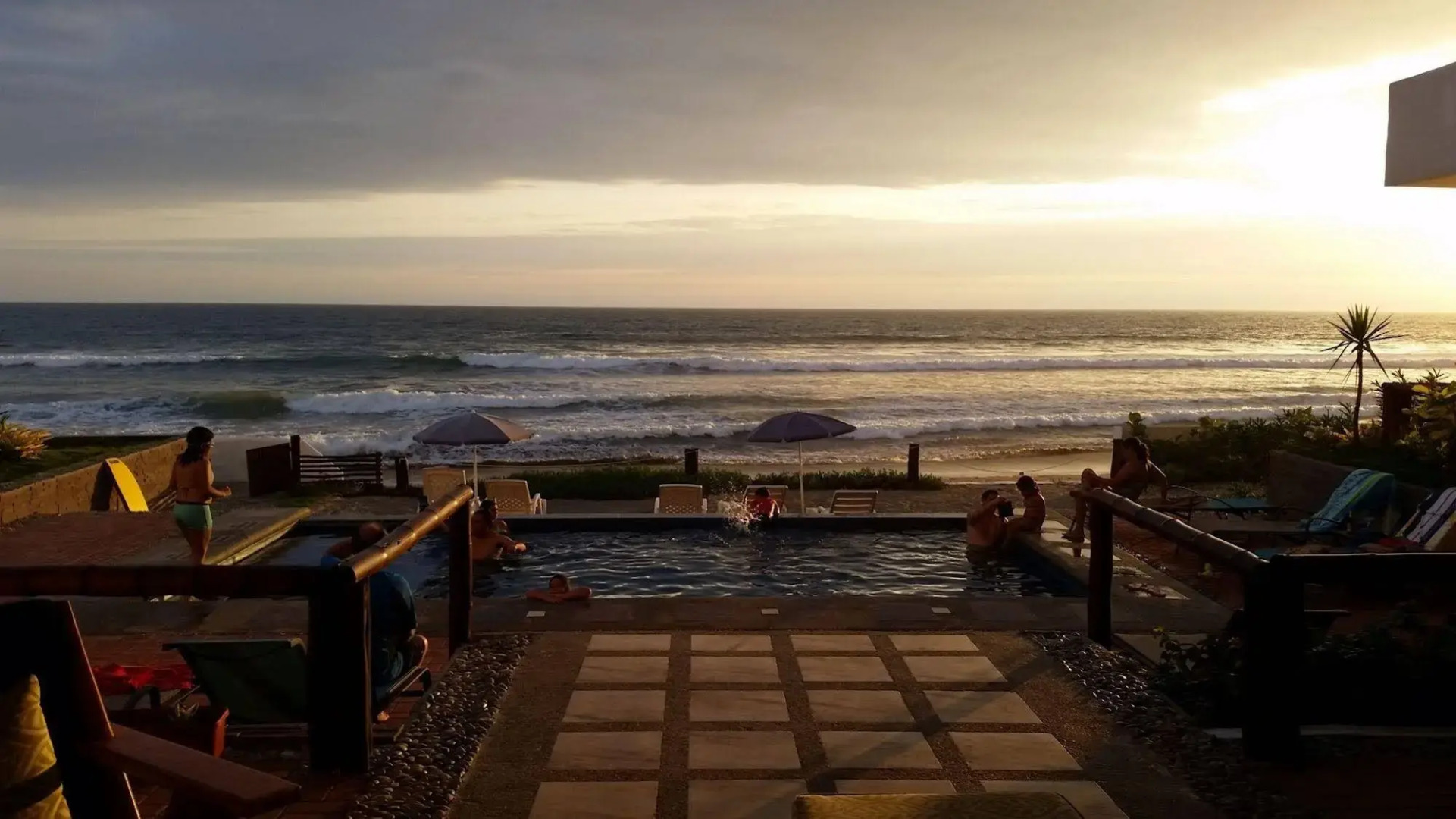 Sanctuary Puerto Cayo Lodge