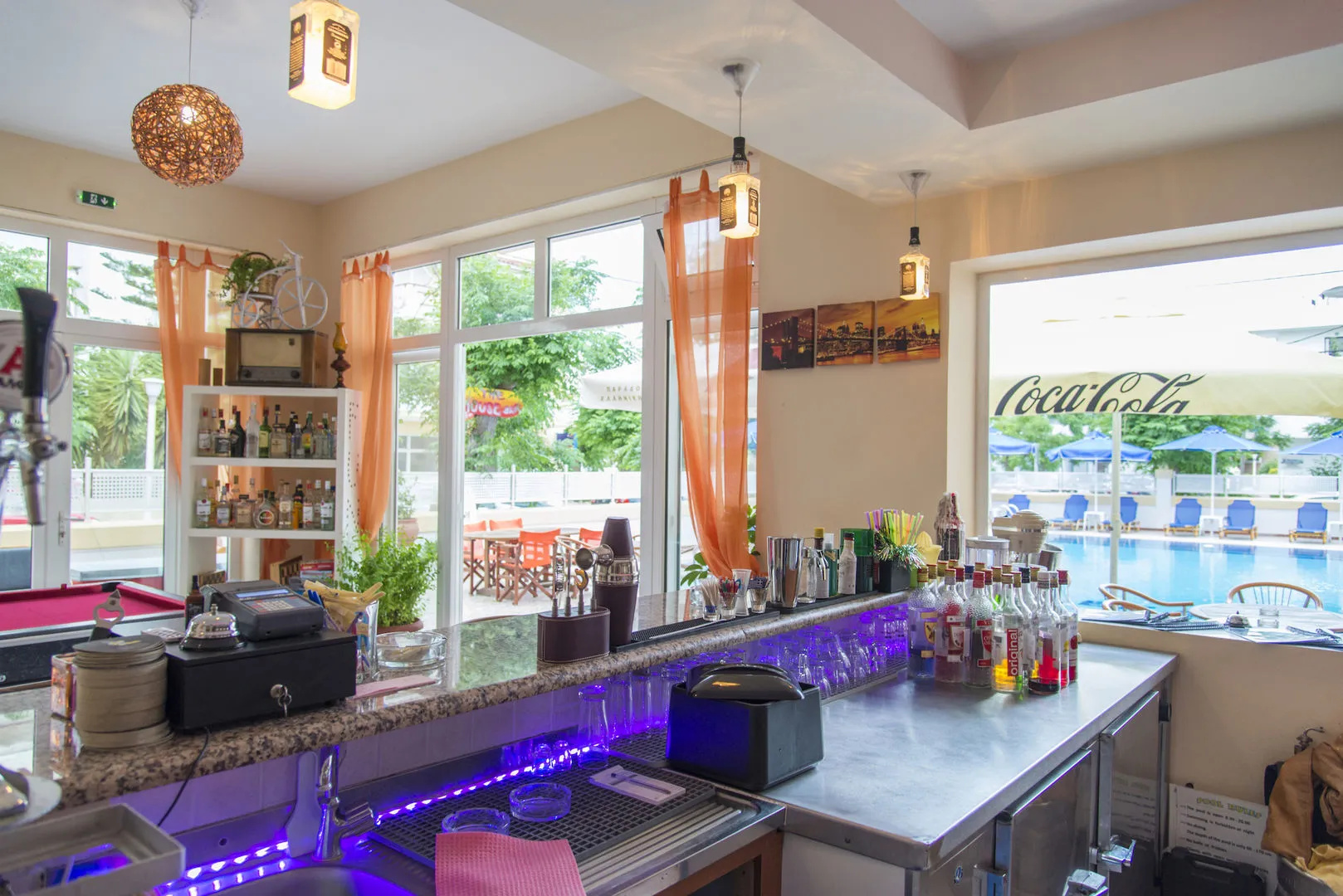 Erato Studios & Apartments
