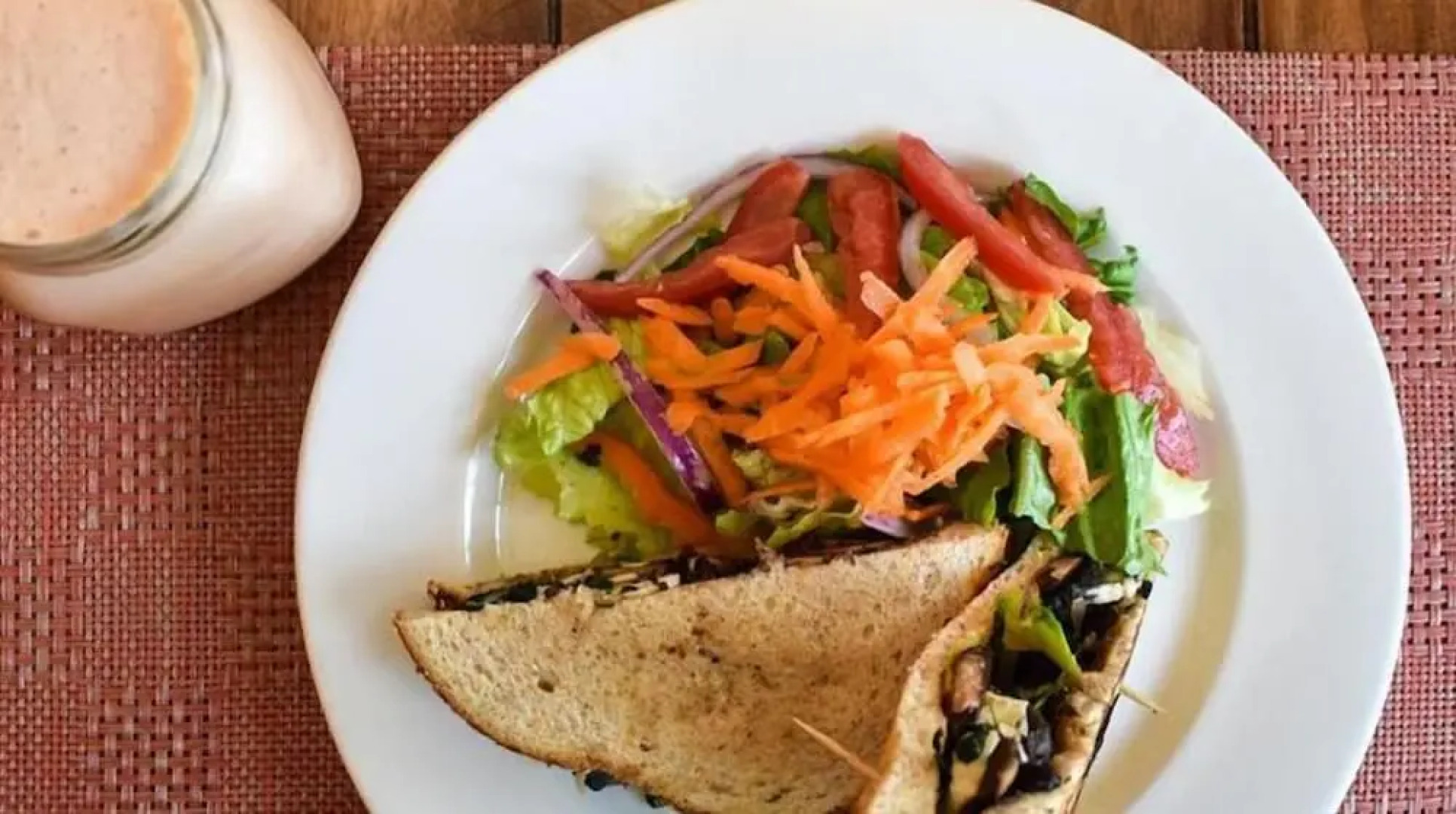 Hotel & Suites Mo Sak