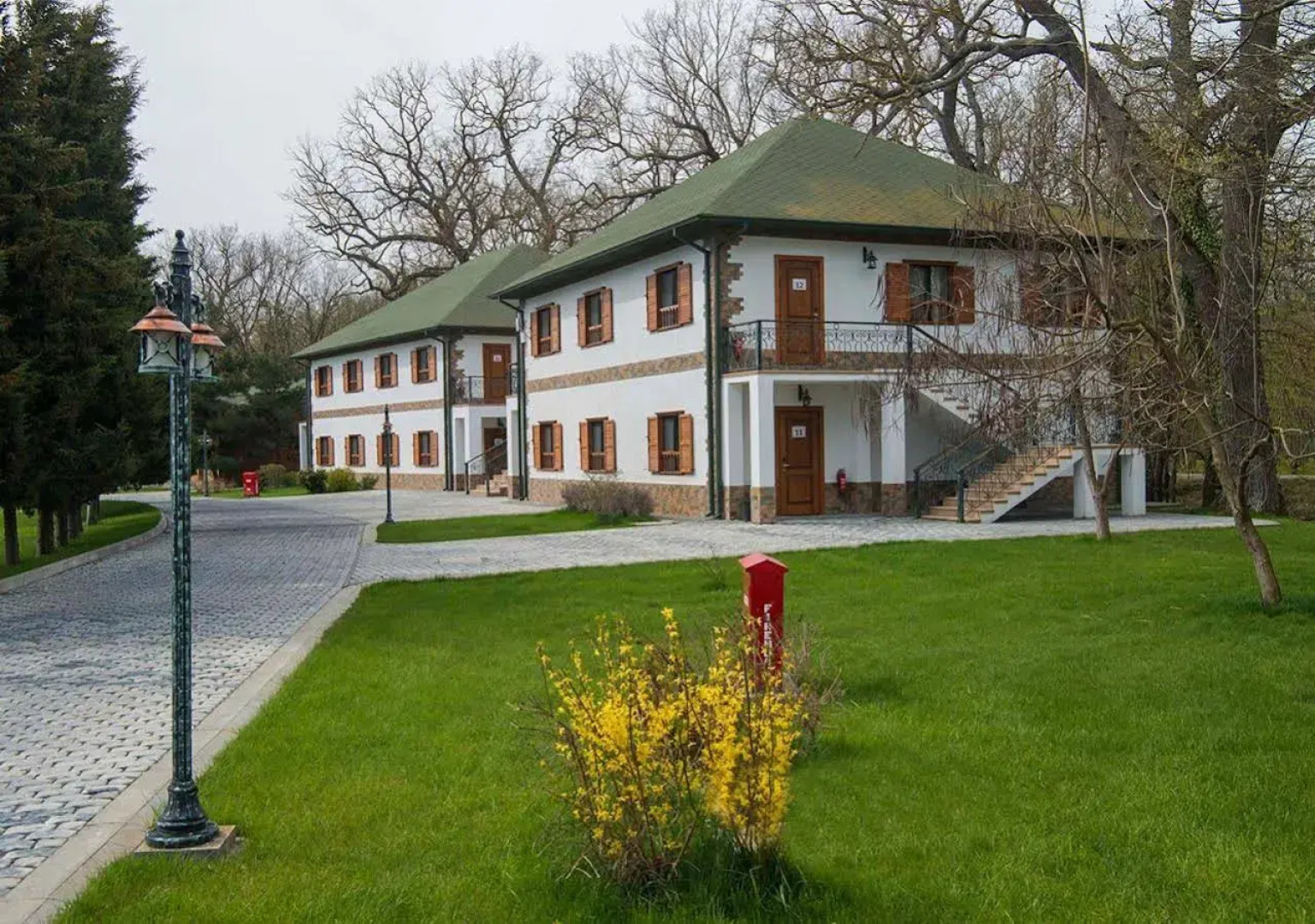 River inn Resort & SPA Nabran