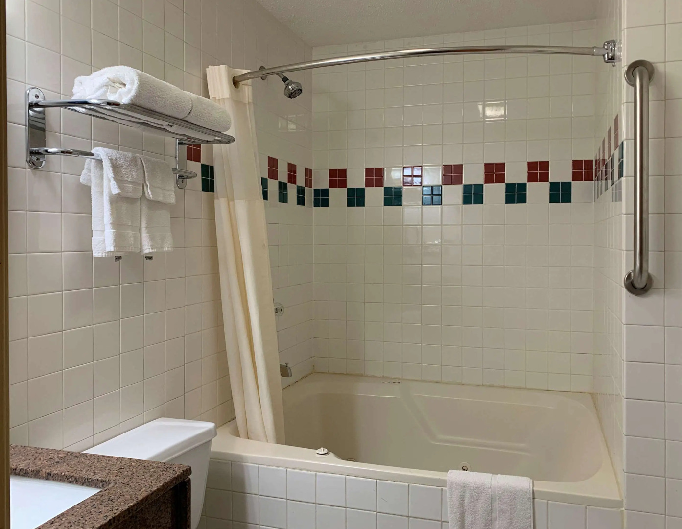 Quality Inn Ottawa near Starved Rock State Park