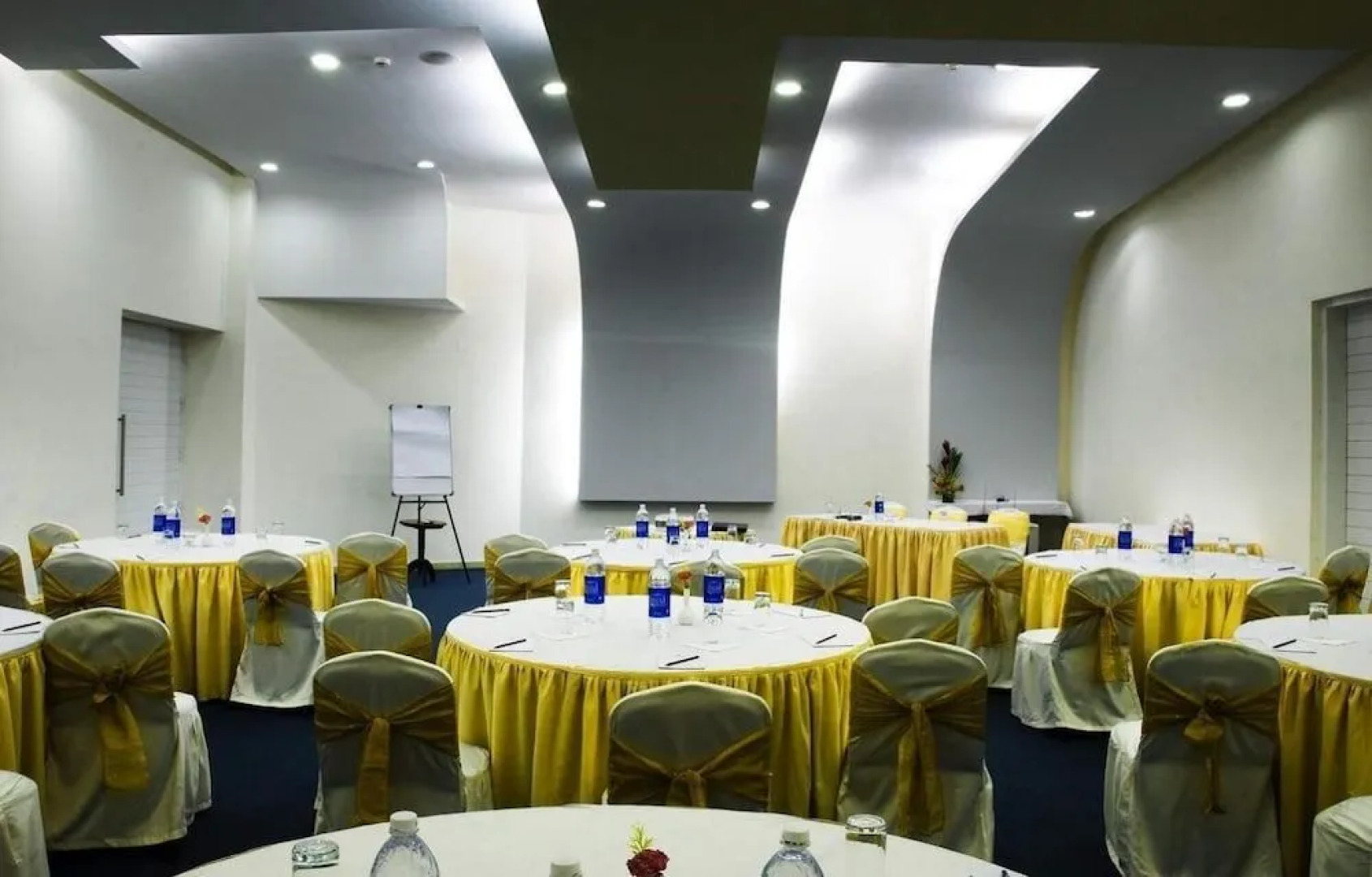 Zip by Spree Hotel at Woodrose Club