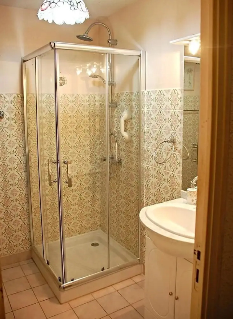 The Gardener's Cottage-Chateau Le Mur