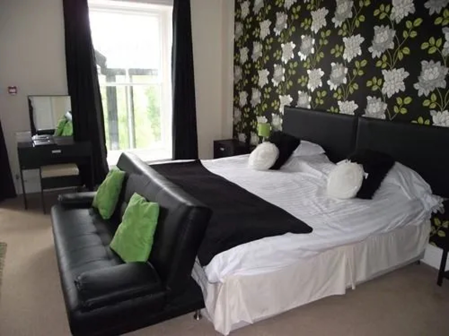 Gwesty Ty Gorsaf Hotel