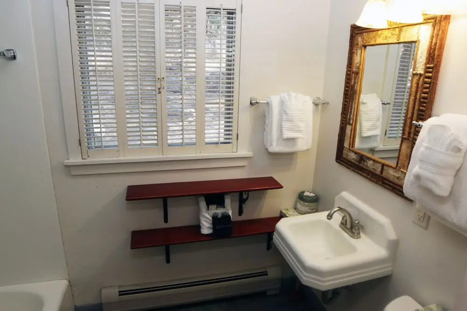 Mountain Pine Cabin by Rocky Mountain Resorts