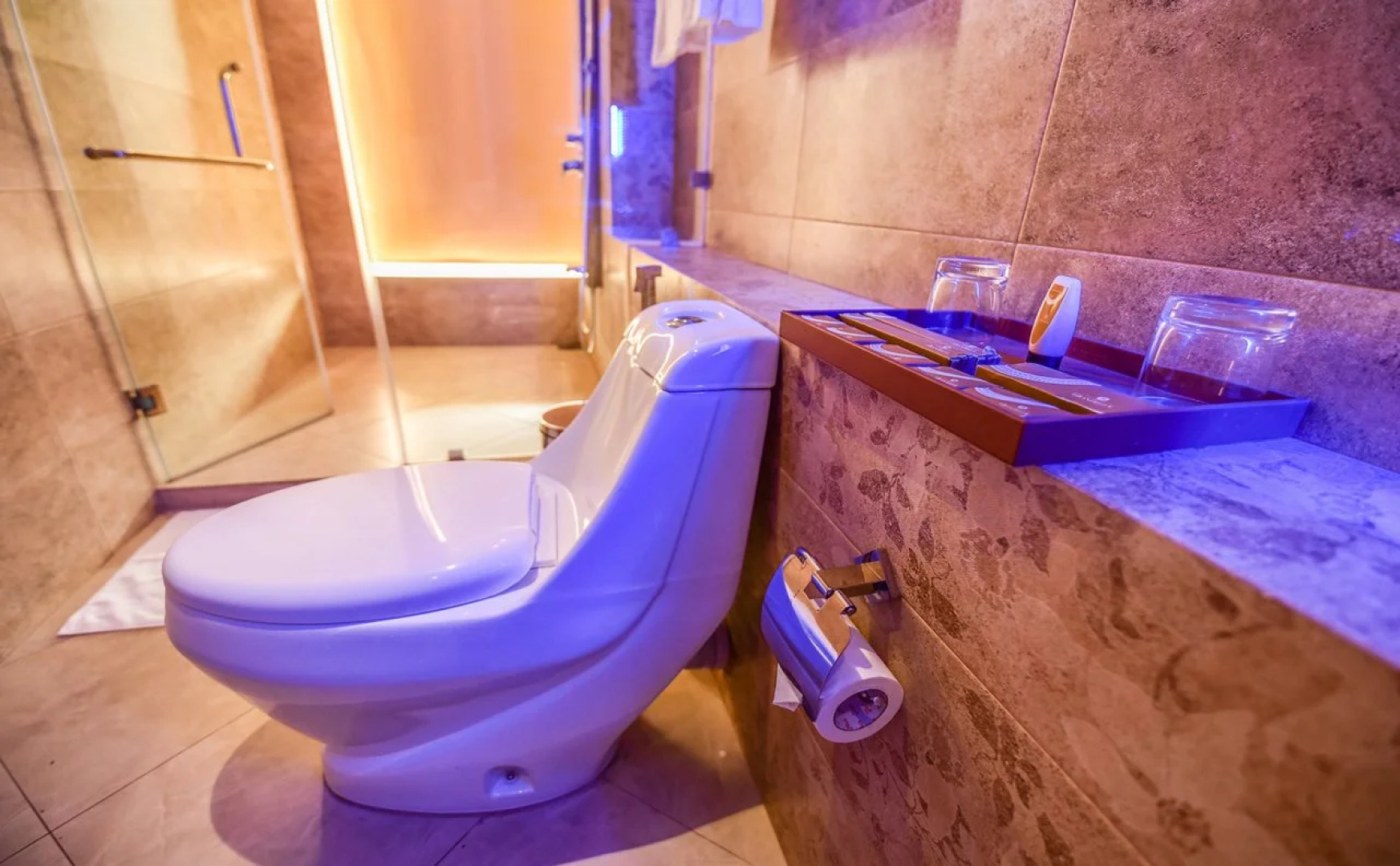 Grandeeza Luxury Hotel