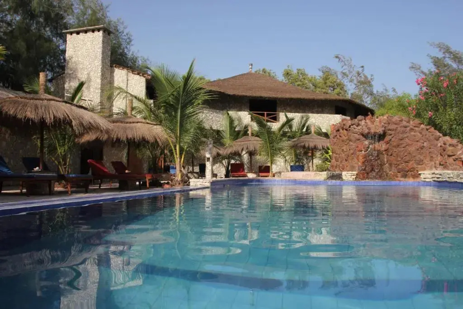 Le Calao du Lac Rose