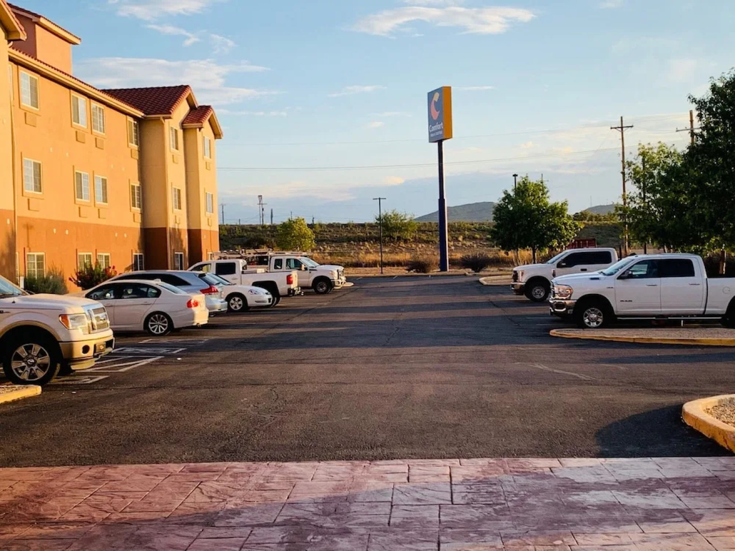 Comfort Inn & Suites