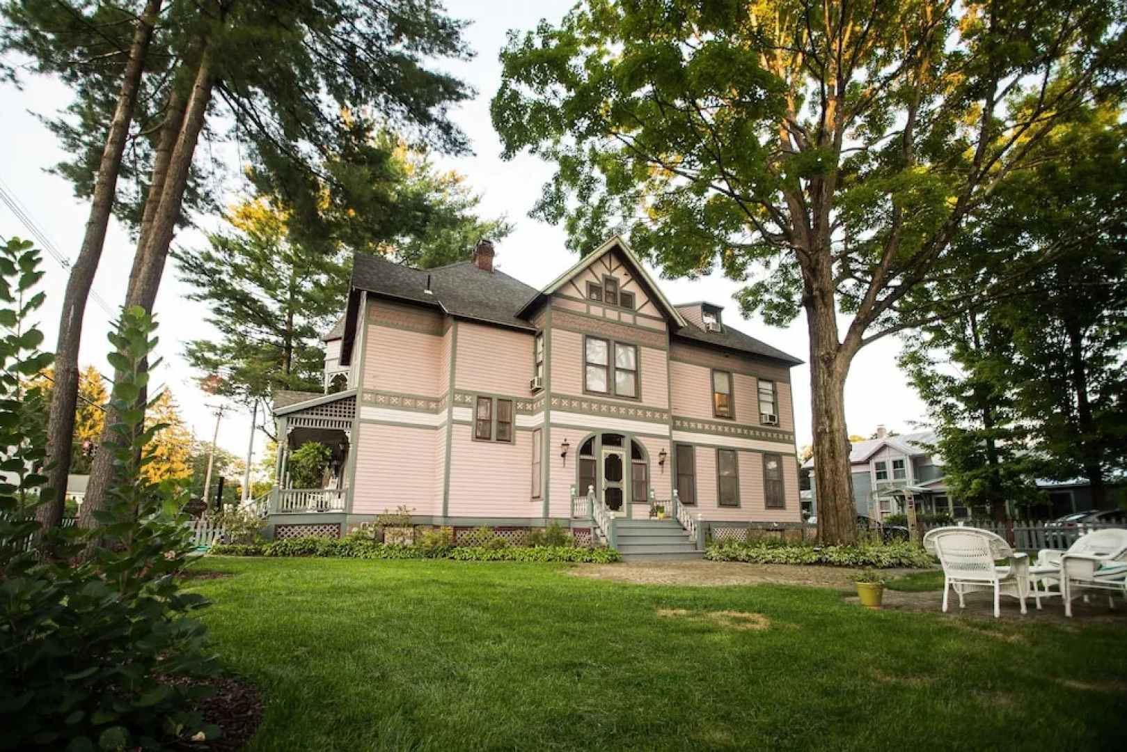 The Inn At Five Points