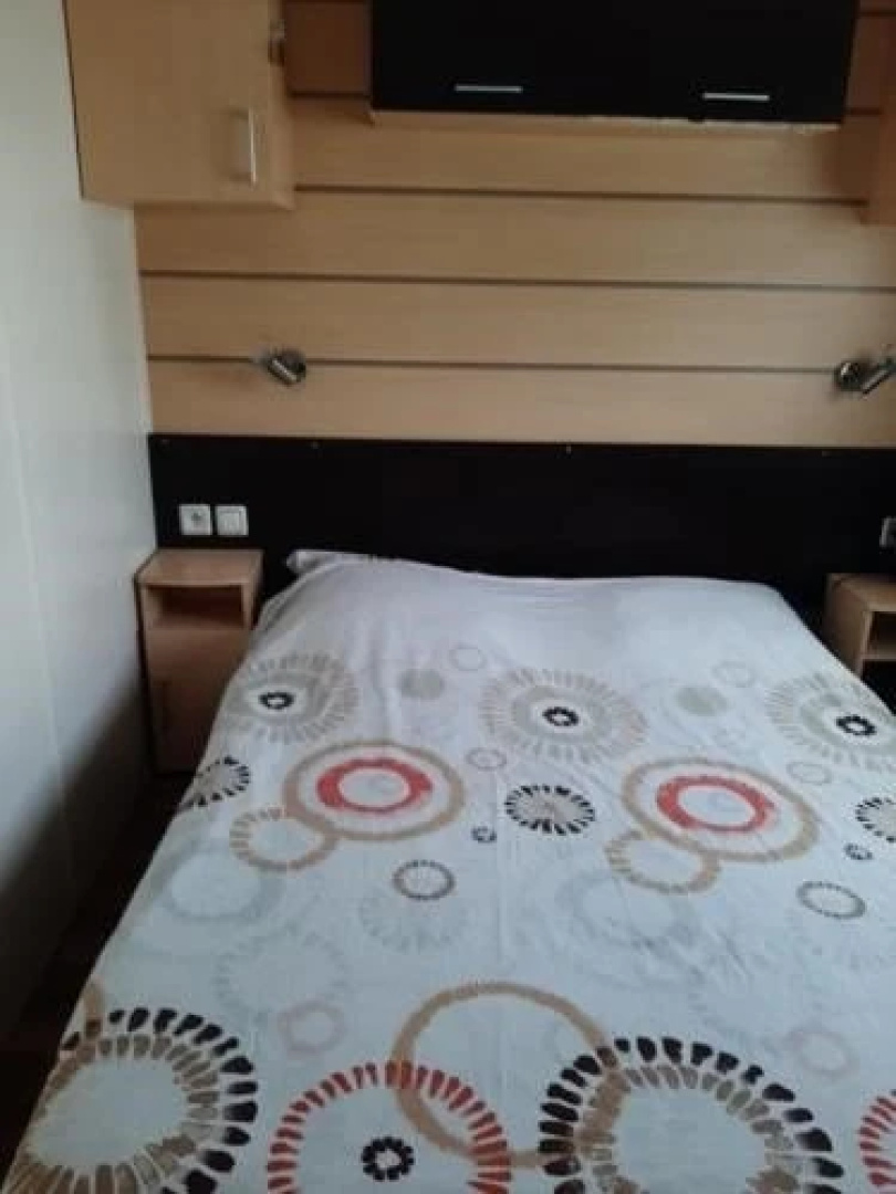 Mobile Home dans Camping Saint Pierre Des Horts