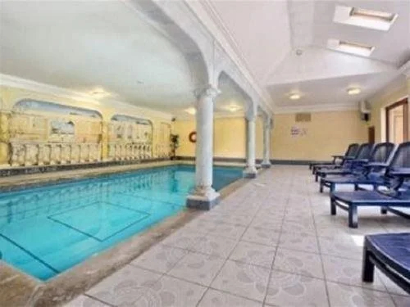 Glenthurston Apartments