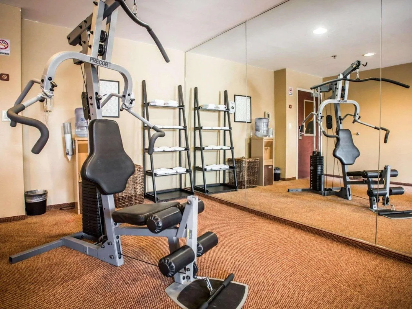 Sleep Inn & Suites Dunmore