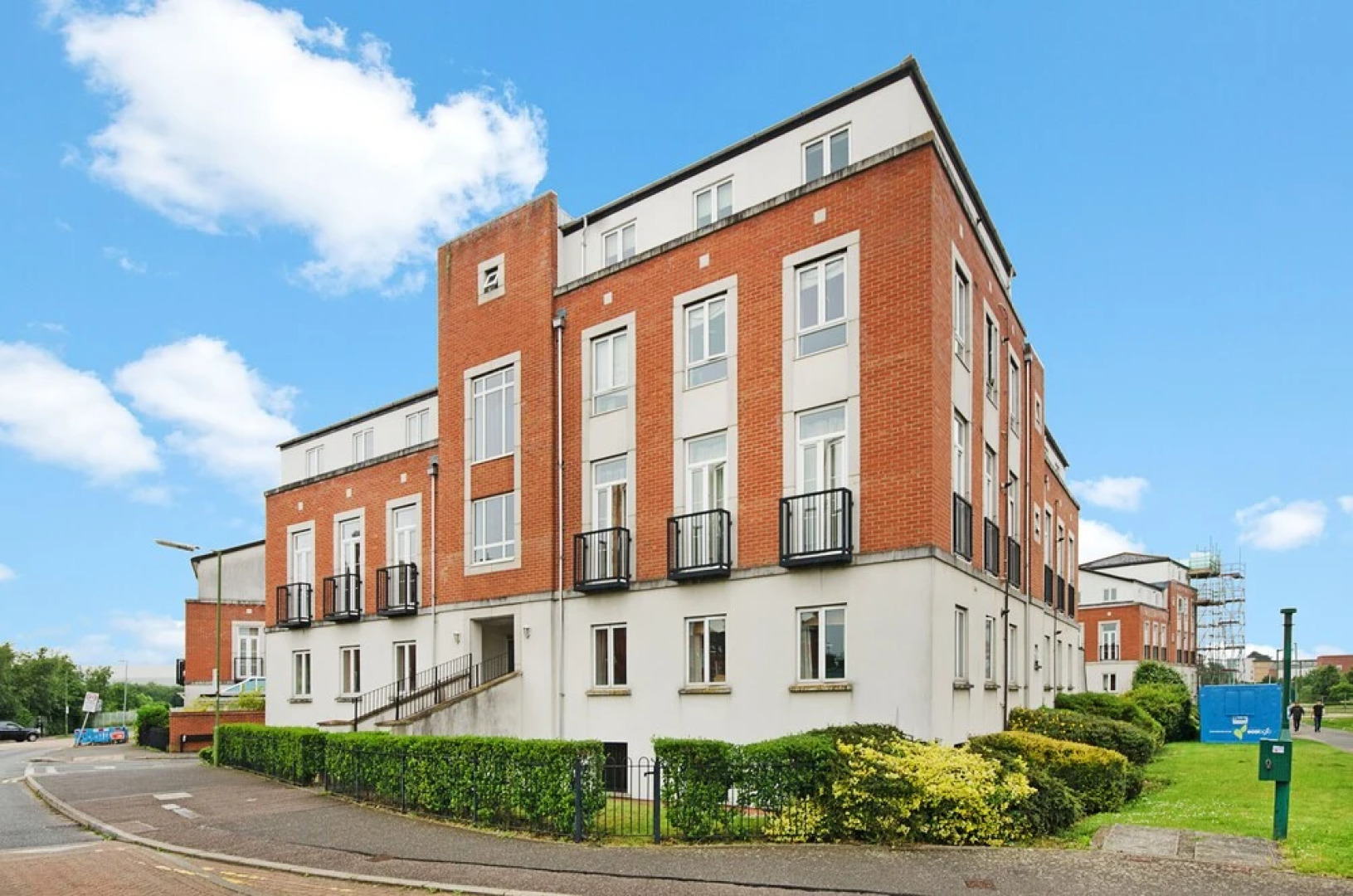 Karah Suites - Dragon Road