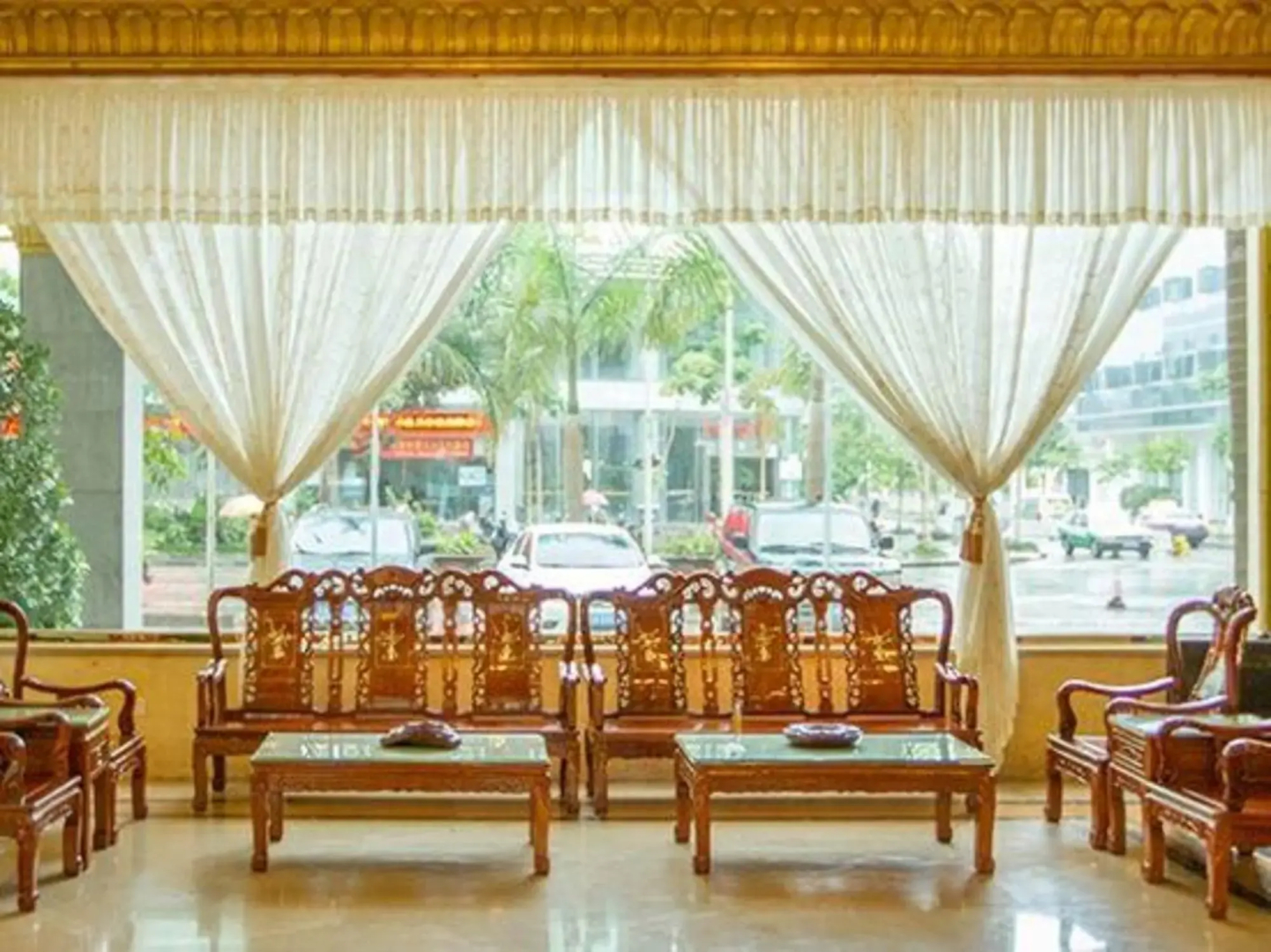 Golden Phoenix Hotel