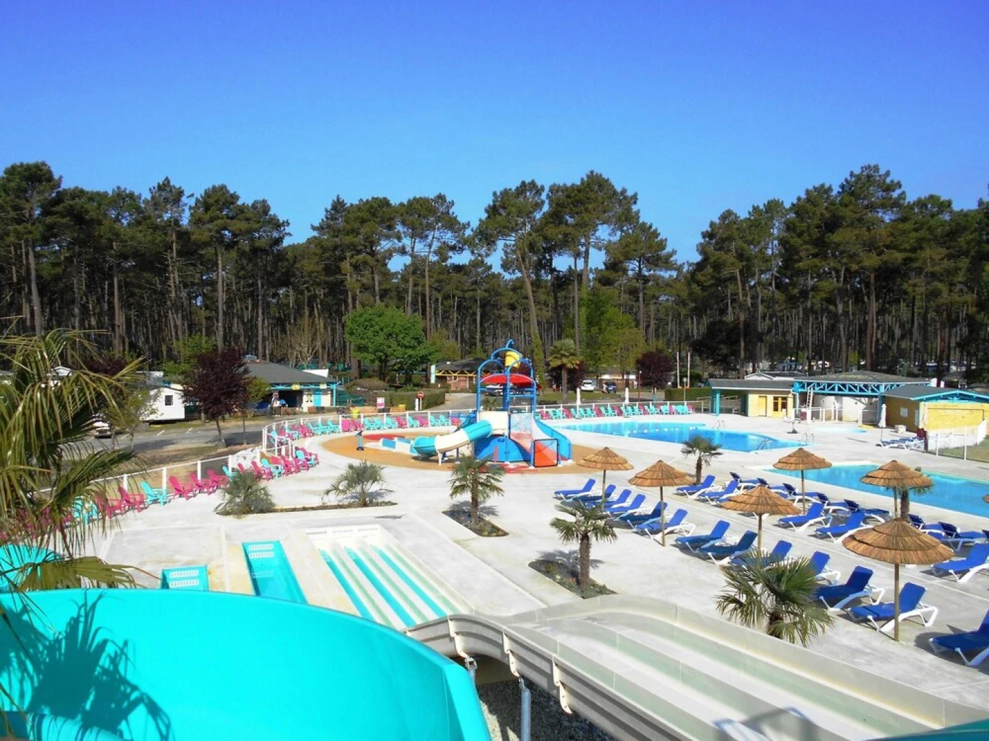 Property With 2 Bedrooms in Saint-julien-en-born, With Pool Access and