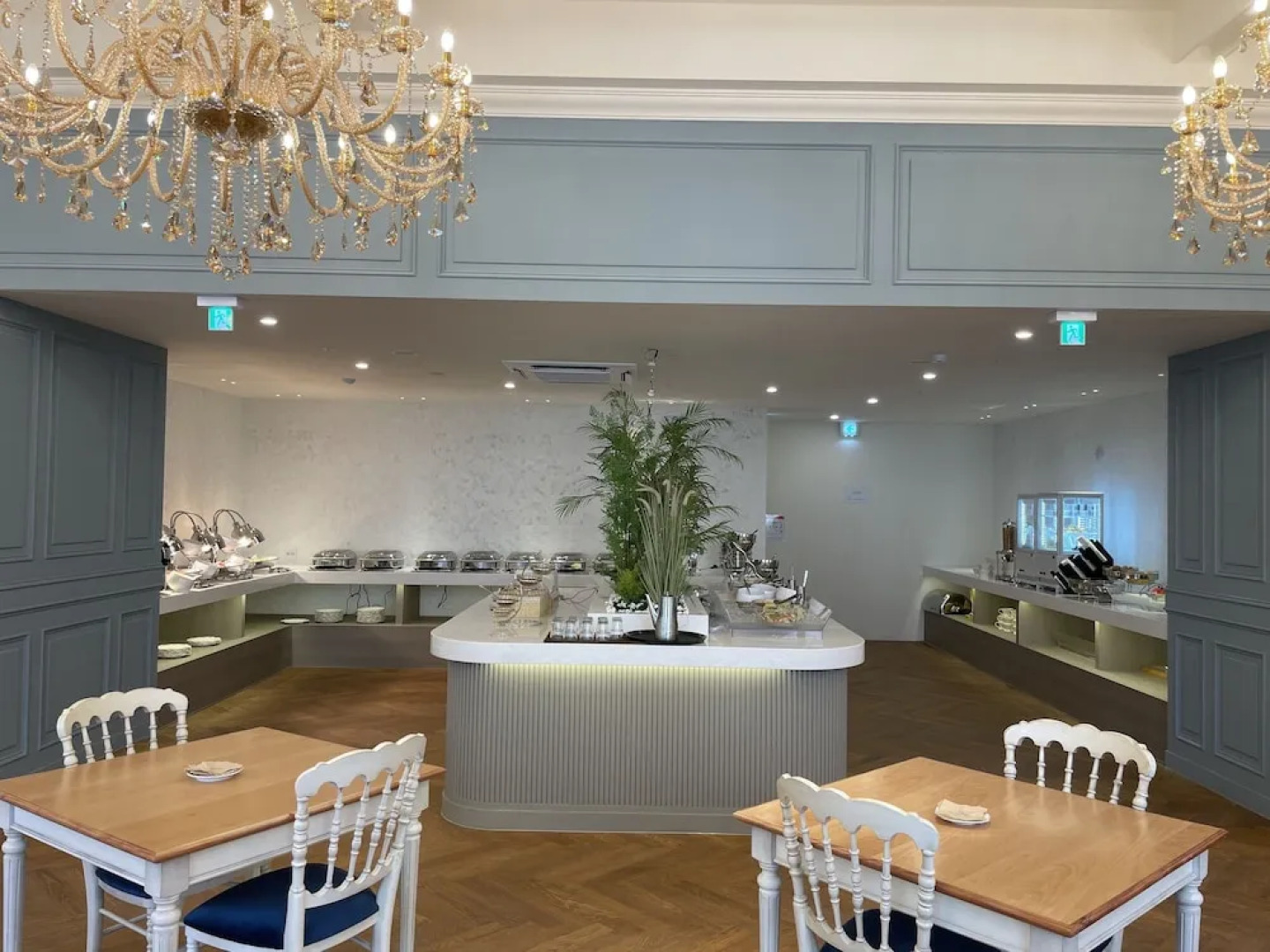 Hotel February Dong Seong Ro