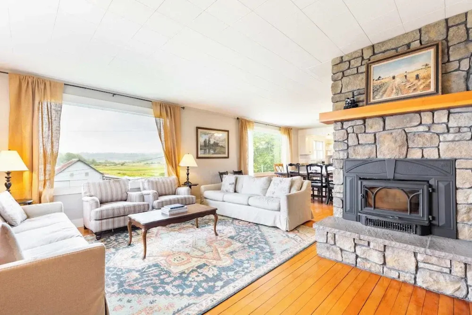 Private Beach Access + Water Views! Sleeps 18, Historic 6bdr Farmhouse w/ Deck