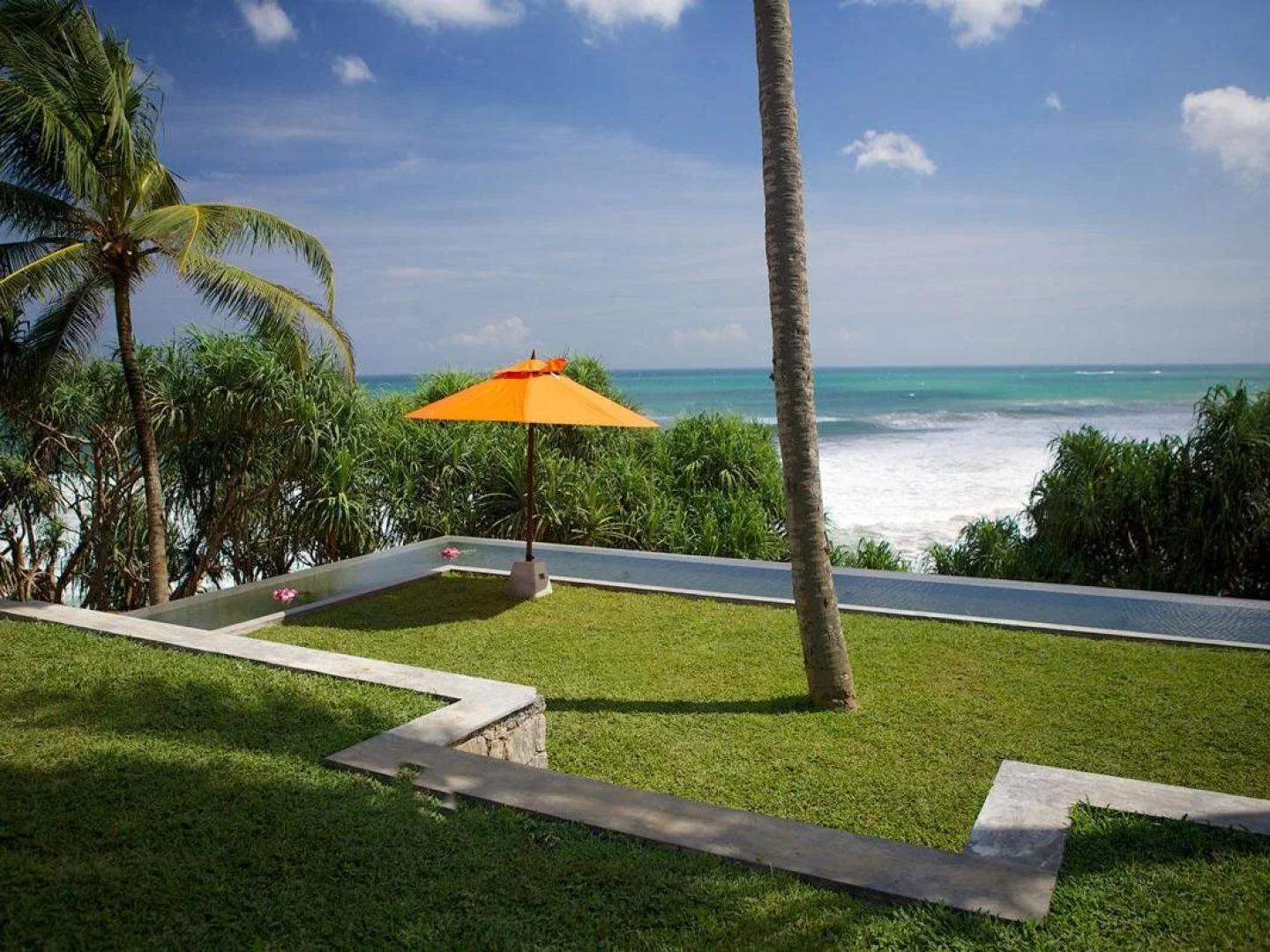 UTMT Underneath the Mango Tree Beach & Spa