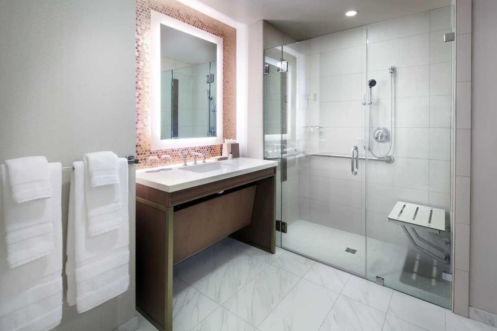 Sheraton Redding Hotel at the Sundial Bridge