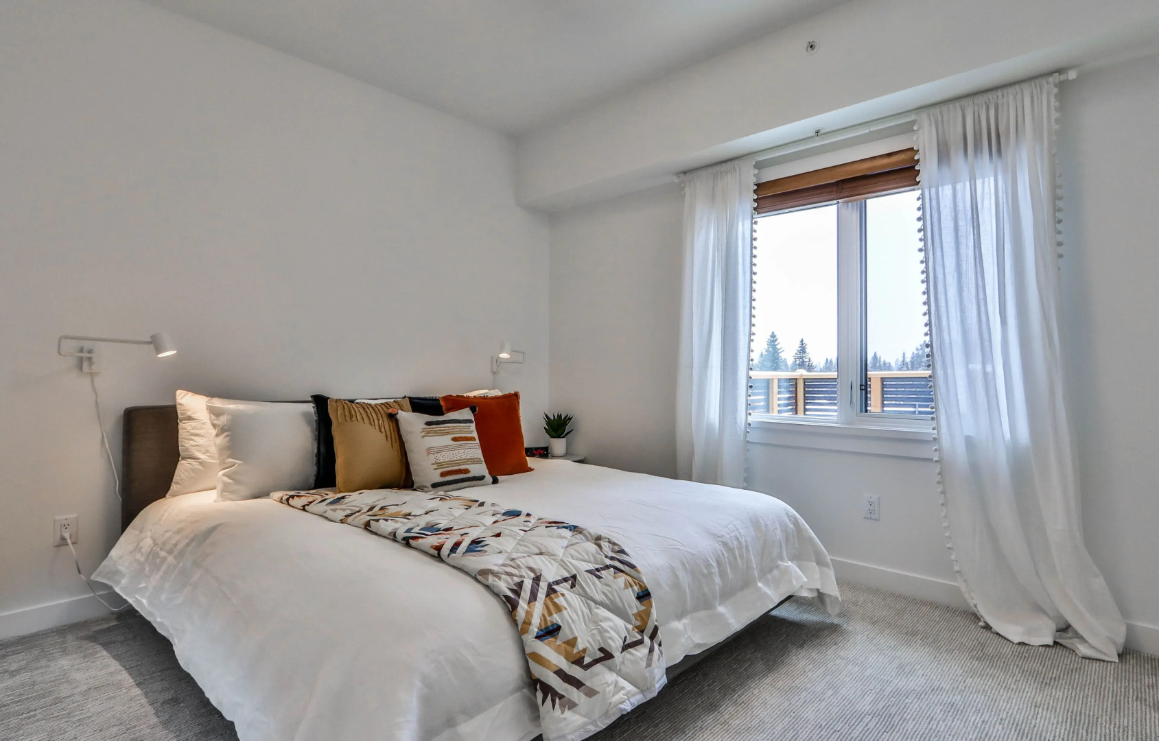 Rundle Cliffs Lodge by Spring Creek Vacation