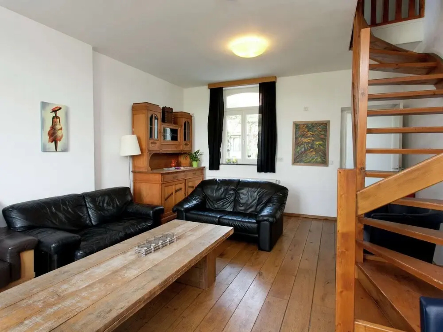 Vintage Farmhouse in Bemelen with Forest near