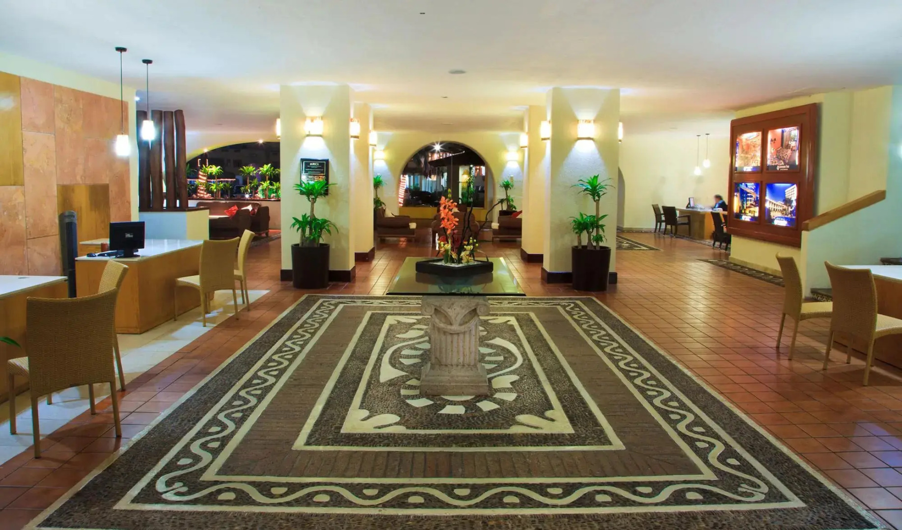 Plaza Pelicanos Grand Beach Resort - All Inclusive