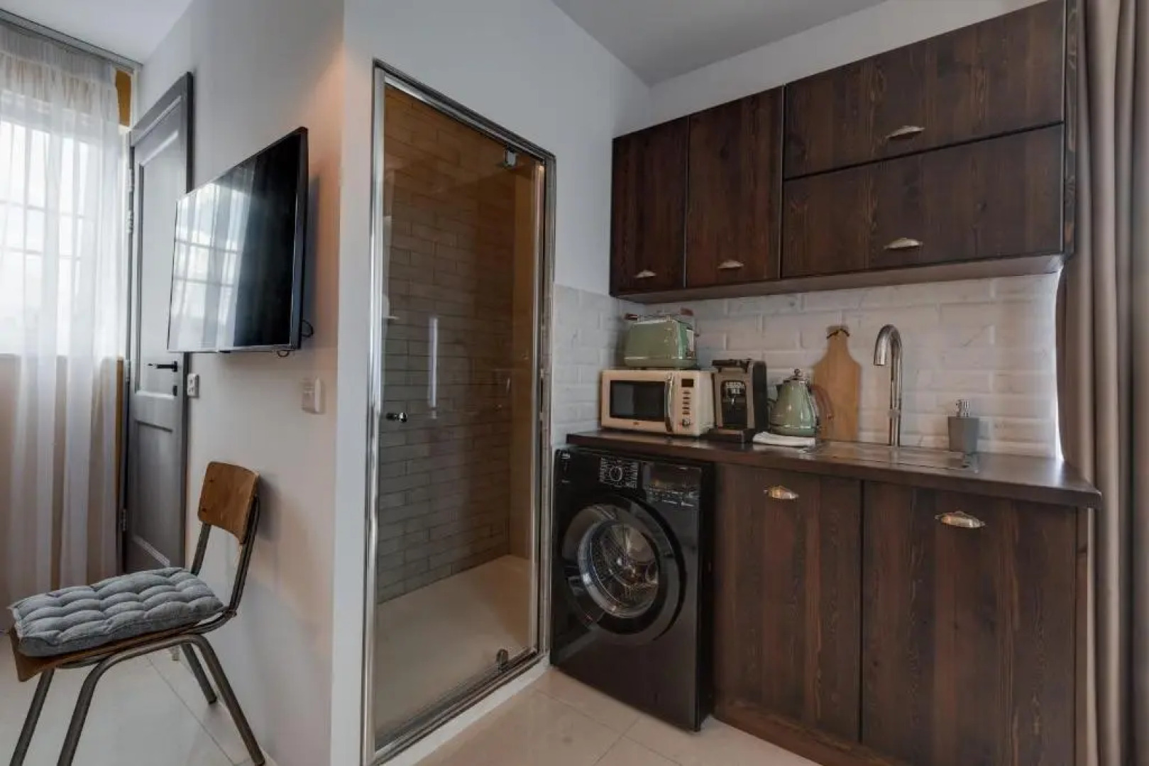 Talbot & Bons Studio Flat