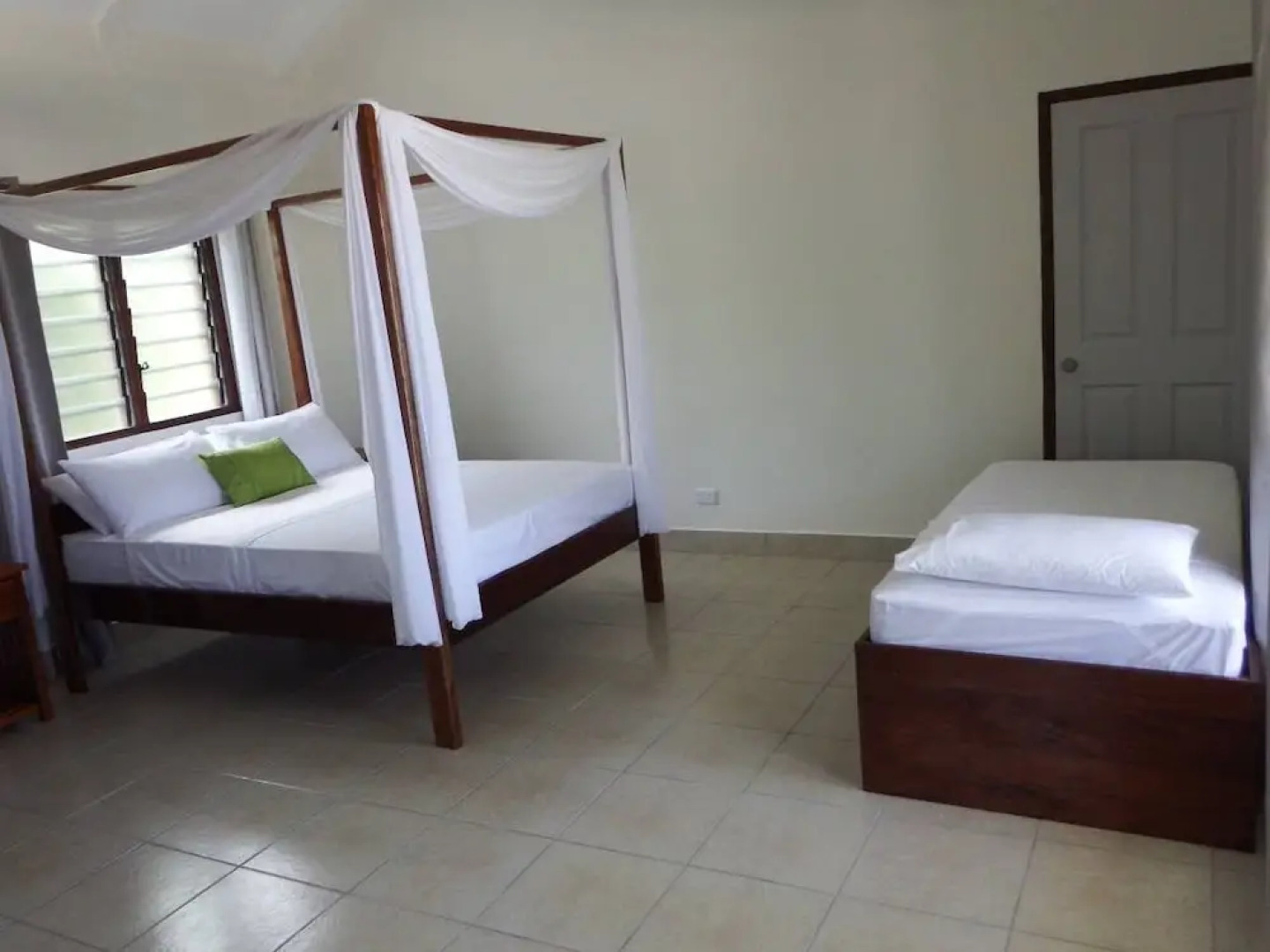 Santo Seaside Villas