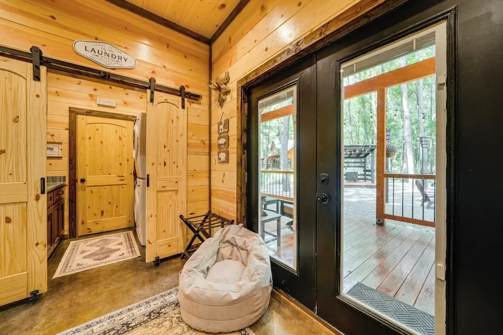 Broken Bow Cabin Near Choctaw Casino: Hot Tub!