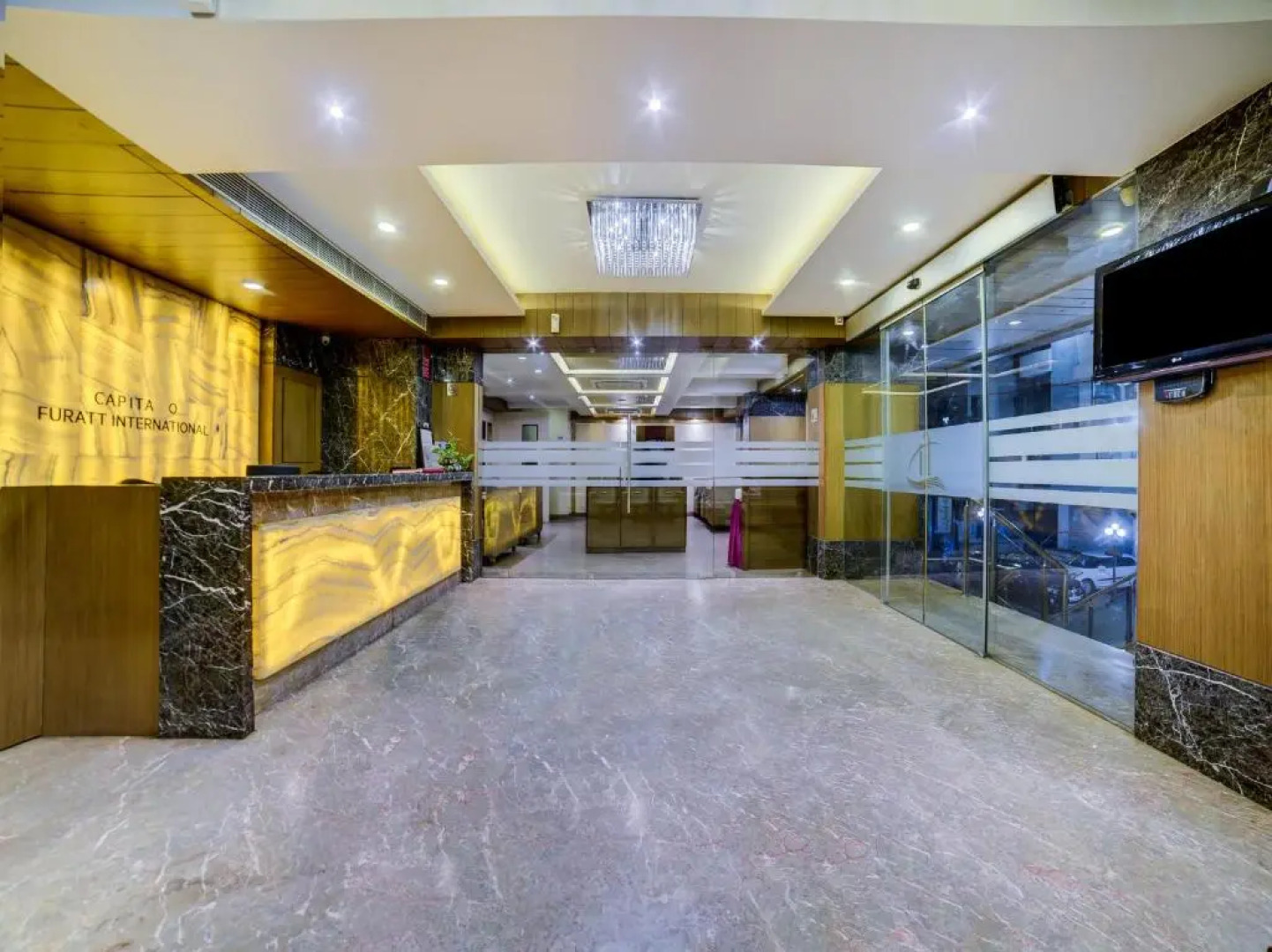 Hotel Furatt International