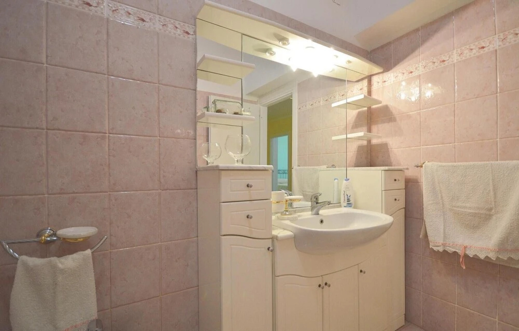 Stunning Home in Canale Monterano -rm- With 4 Bedrooms and Wifi