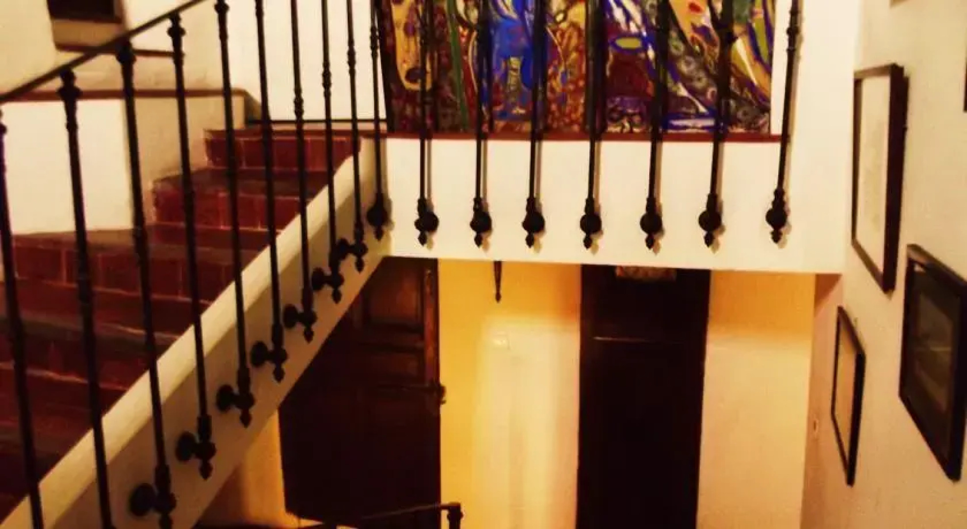 La Maison aux Volets Bleus