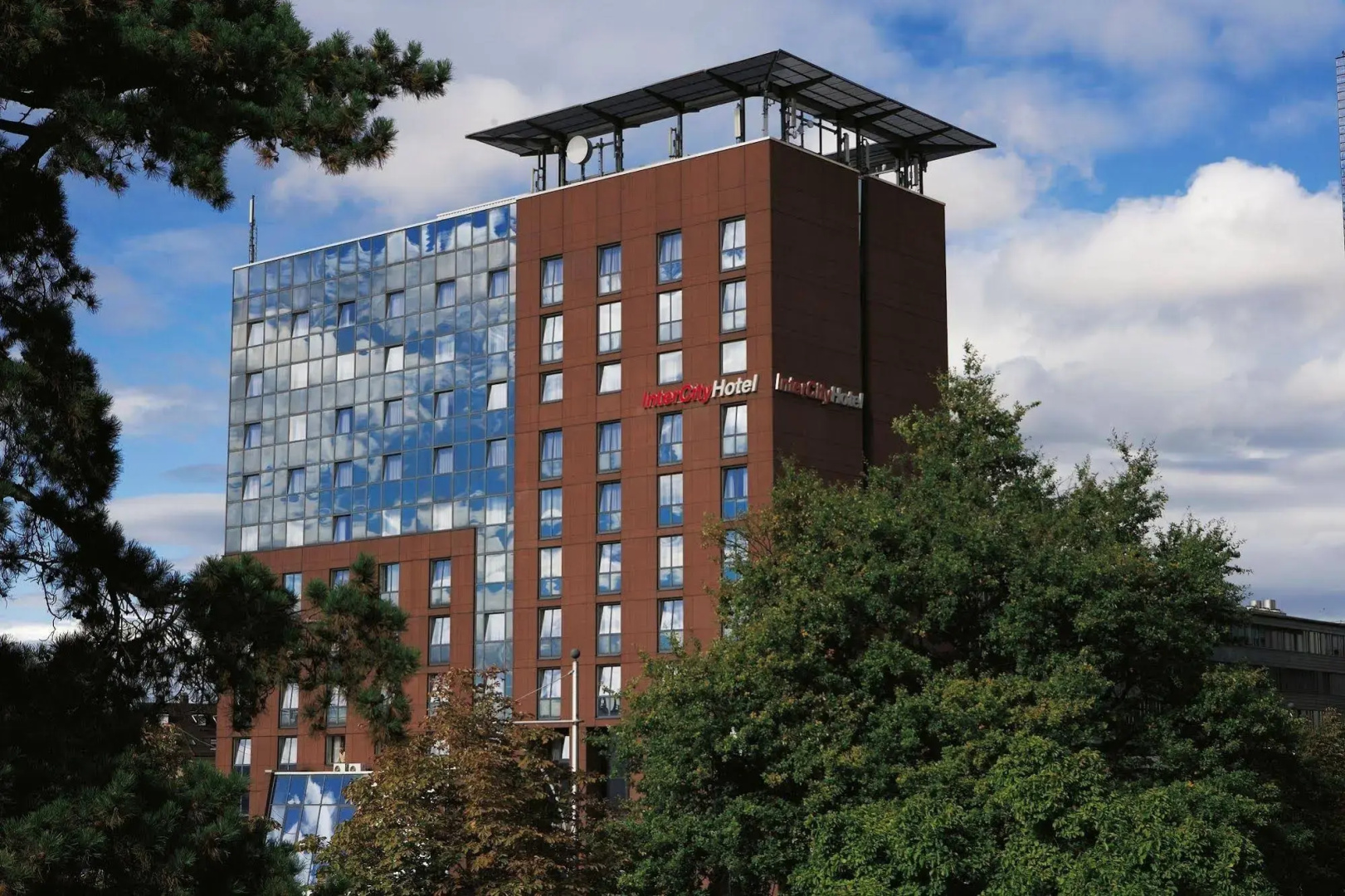 Отель Freiburg City Center by Leonardo Hotels