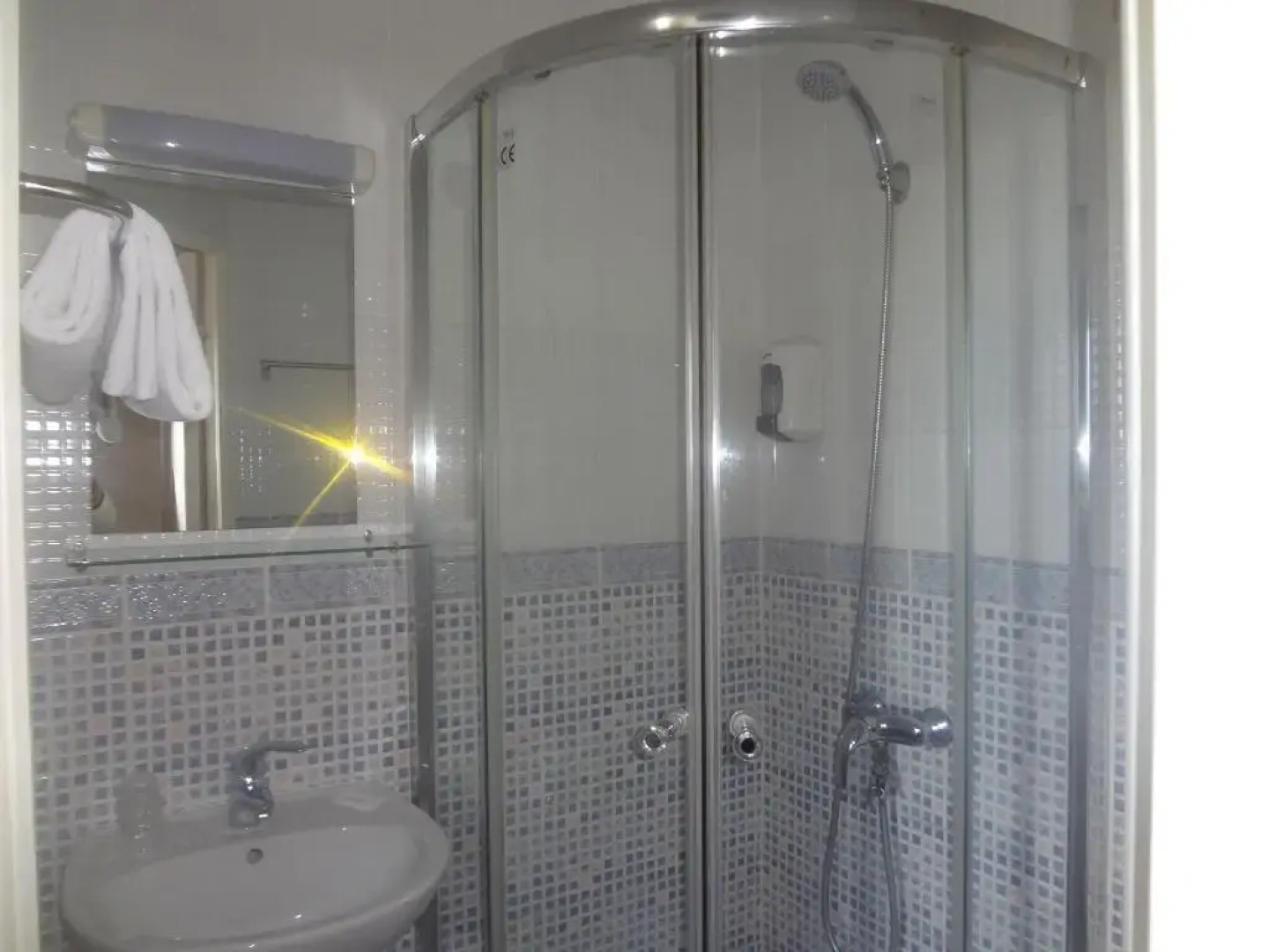 Rev'Hotel Coignières