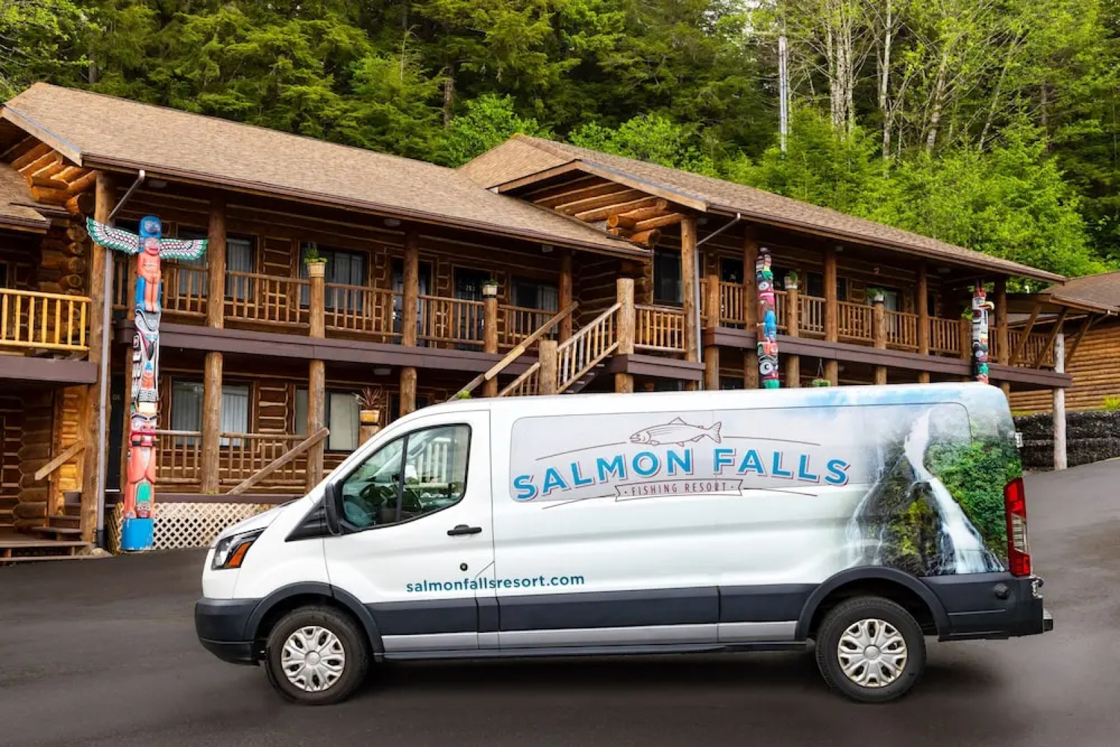 Salmon Falls Resort