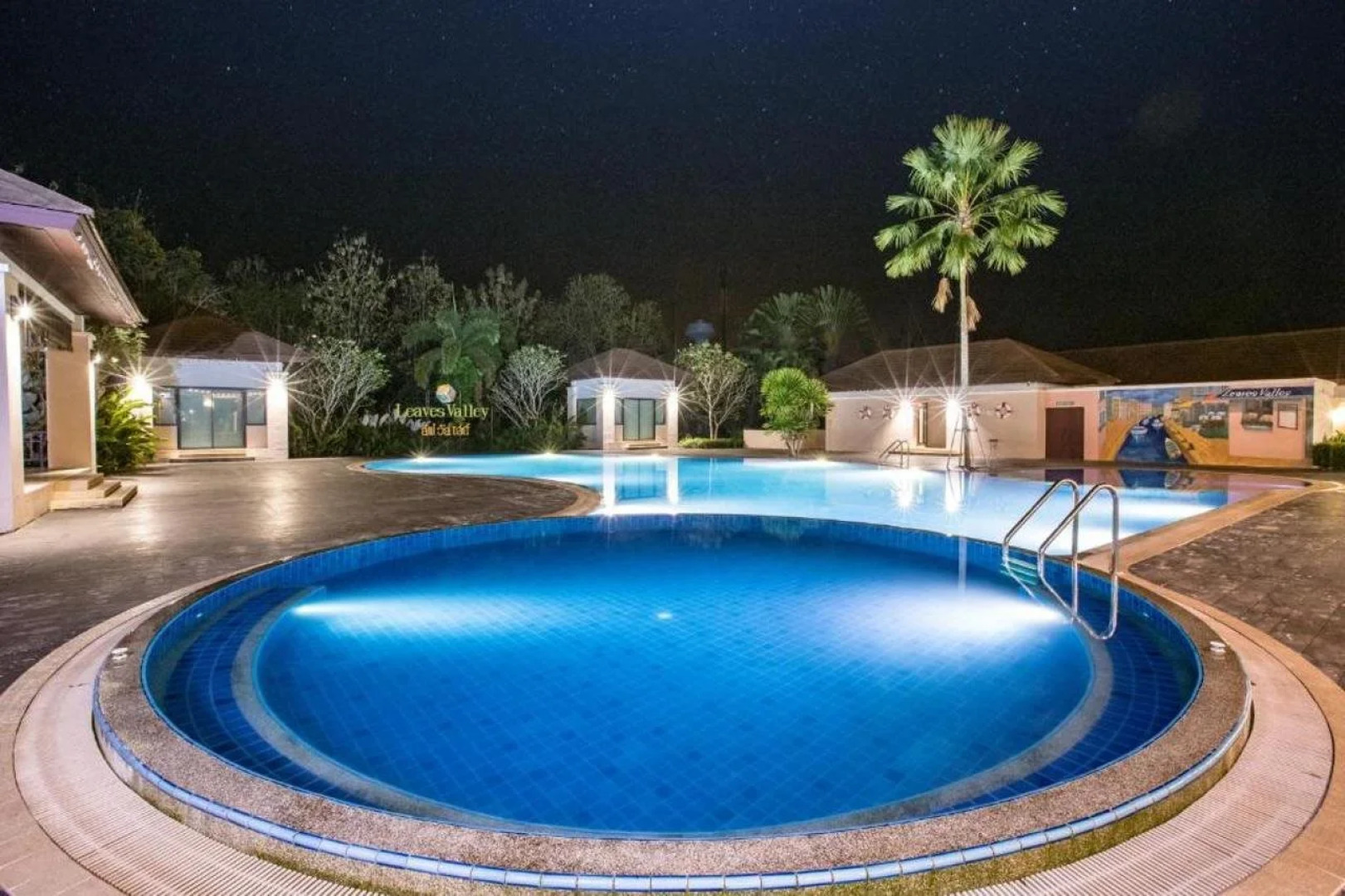 Leaves Valley Resort