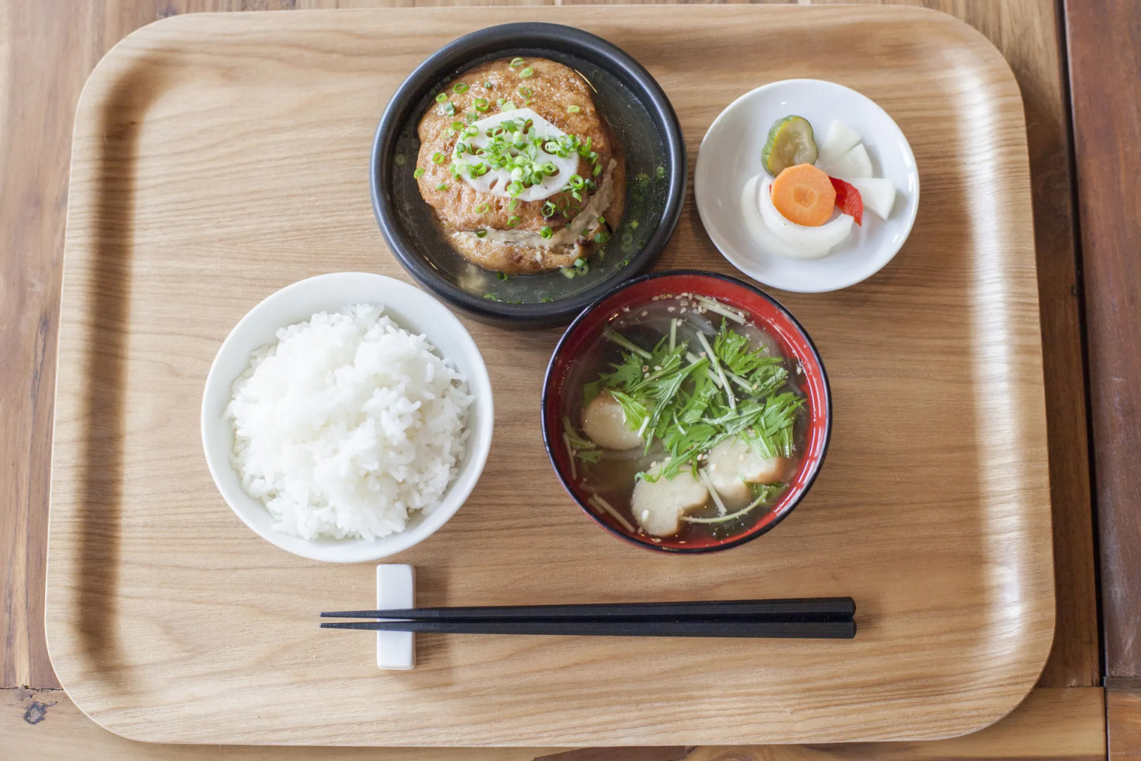 Hostel and Dining Tanga Table