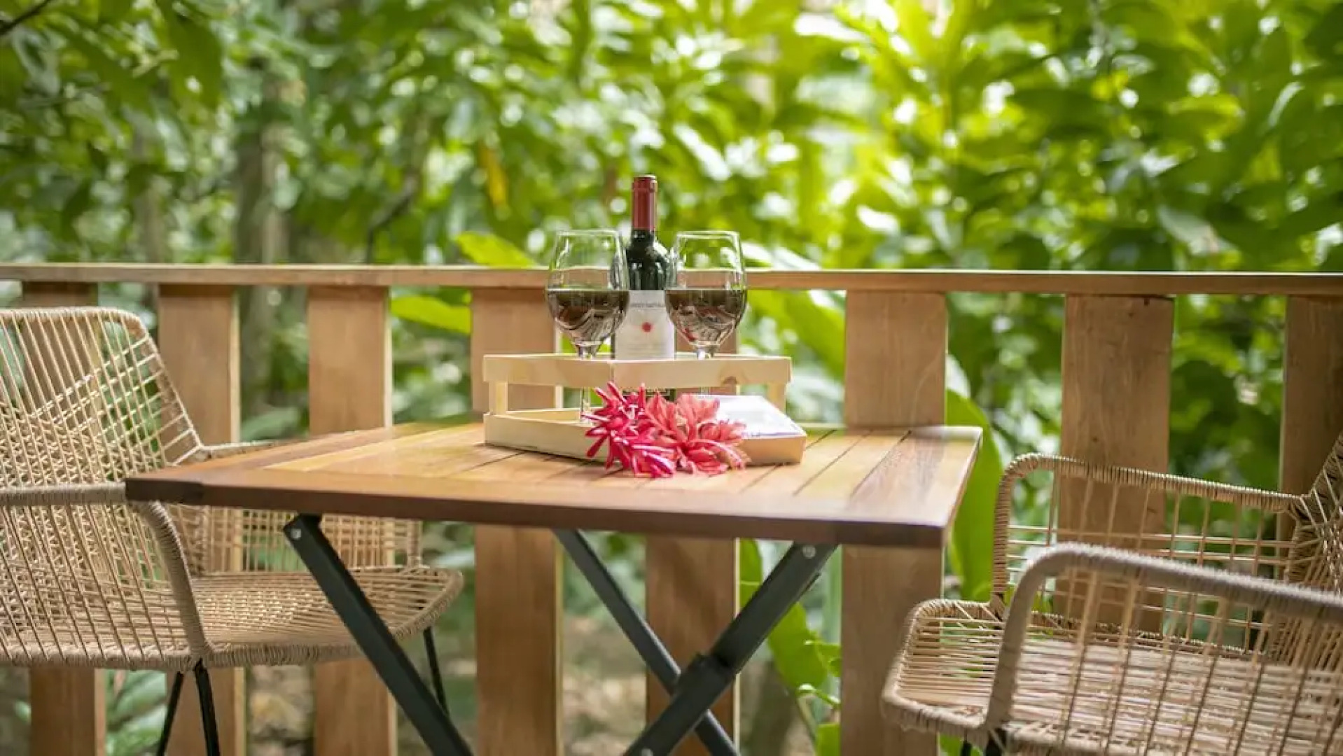 Eden Organic Farm & Bungalows